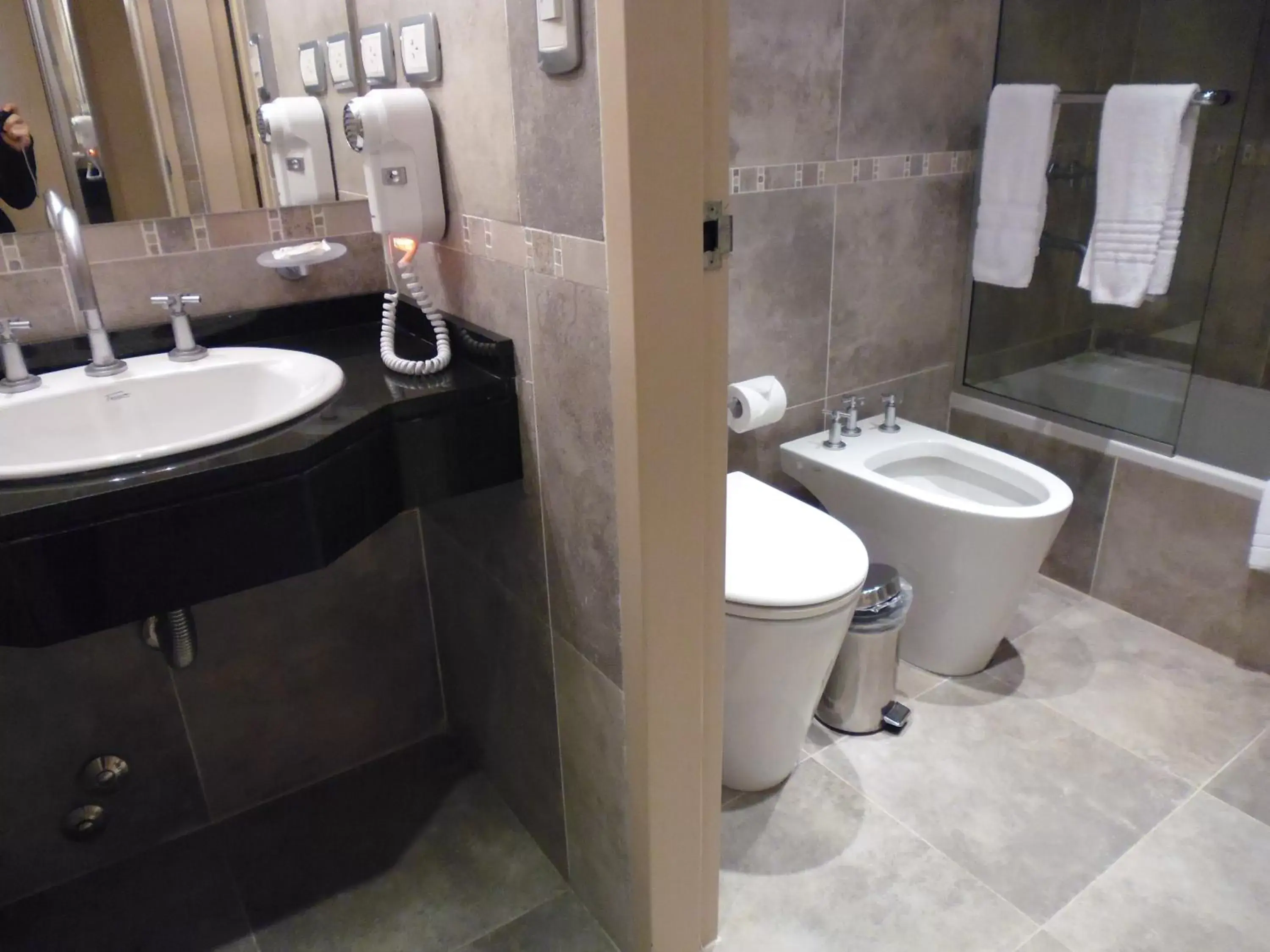 Bathroom in Fueguino Hotel