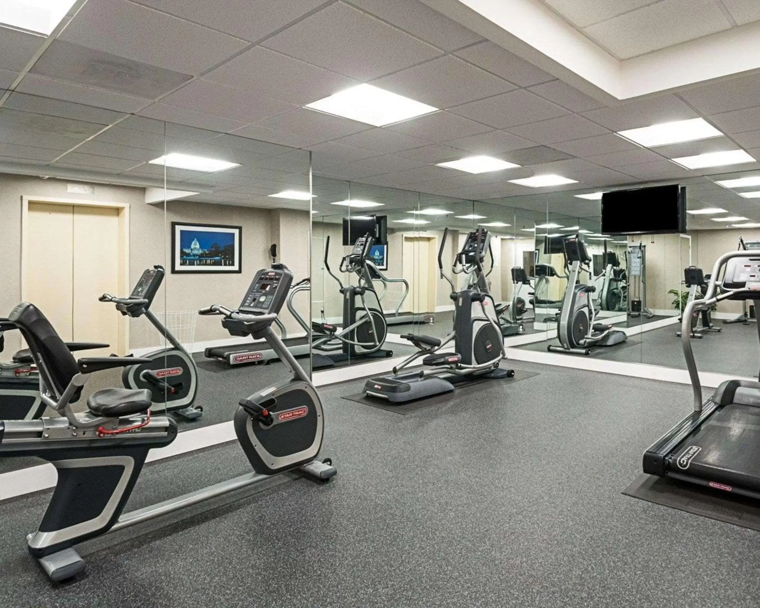 Fitness centre/facilities, Fitness Center/Facilities in Comfort Inn Ballston