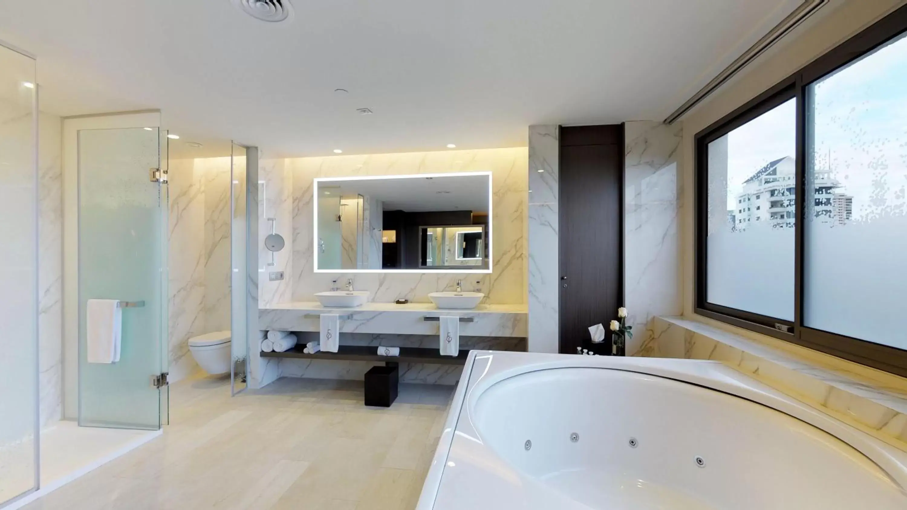 Bathroom in El Embajador, a Royal Hideaway Hotel