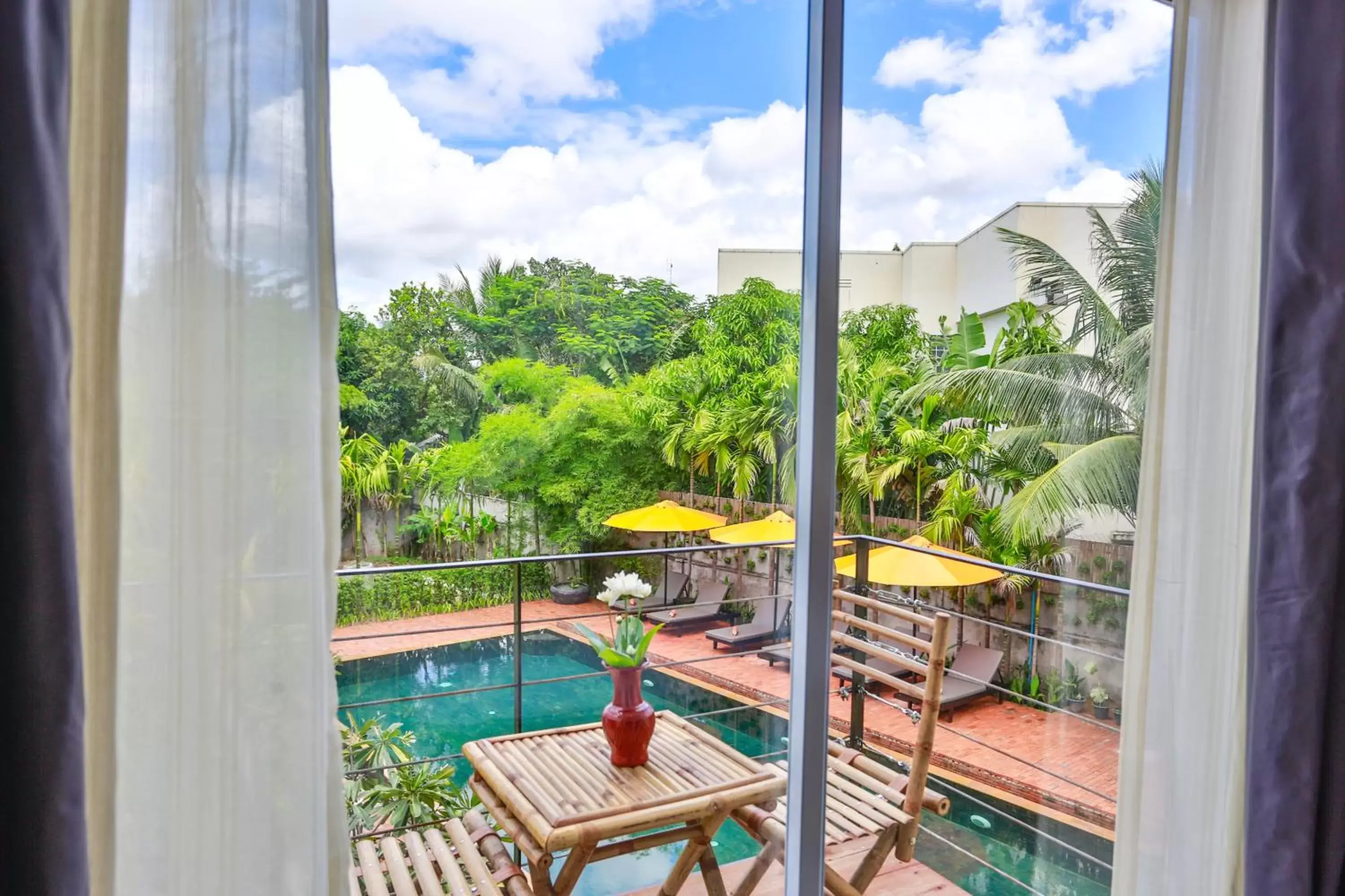 Studio Double With Balcony Pool View - Free Pick Up in Home Indochine d'Angkor Hotel Studio Double With Balcony Pool View - Free Pick Up in Home Indochine d'Angkor Hotel