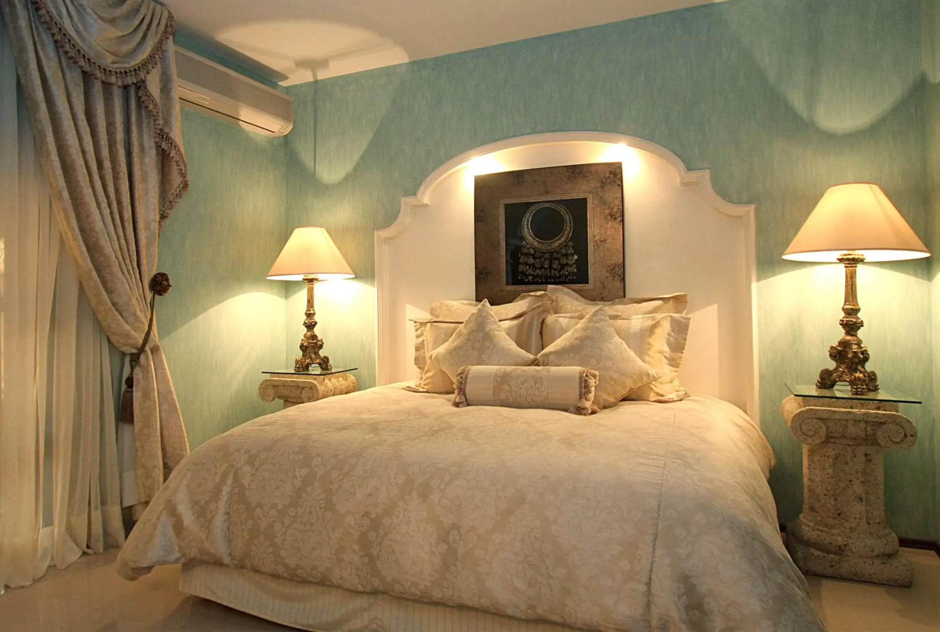 Bed in Palacio Borghese Hotel Boutique - Adults Only