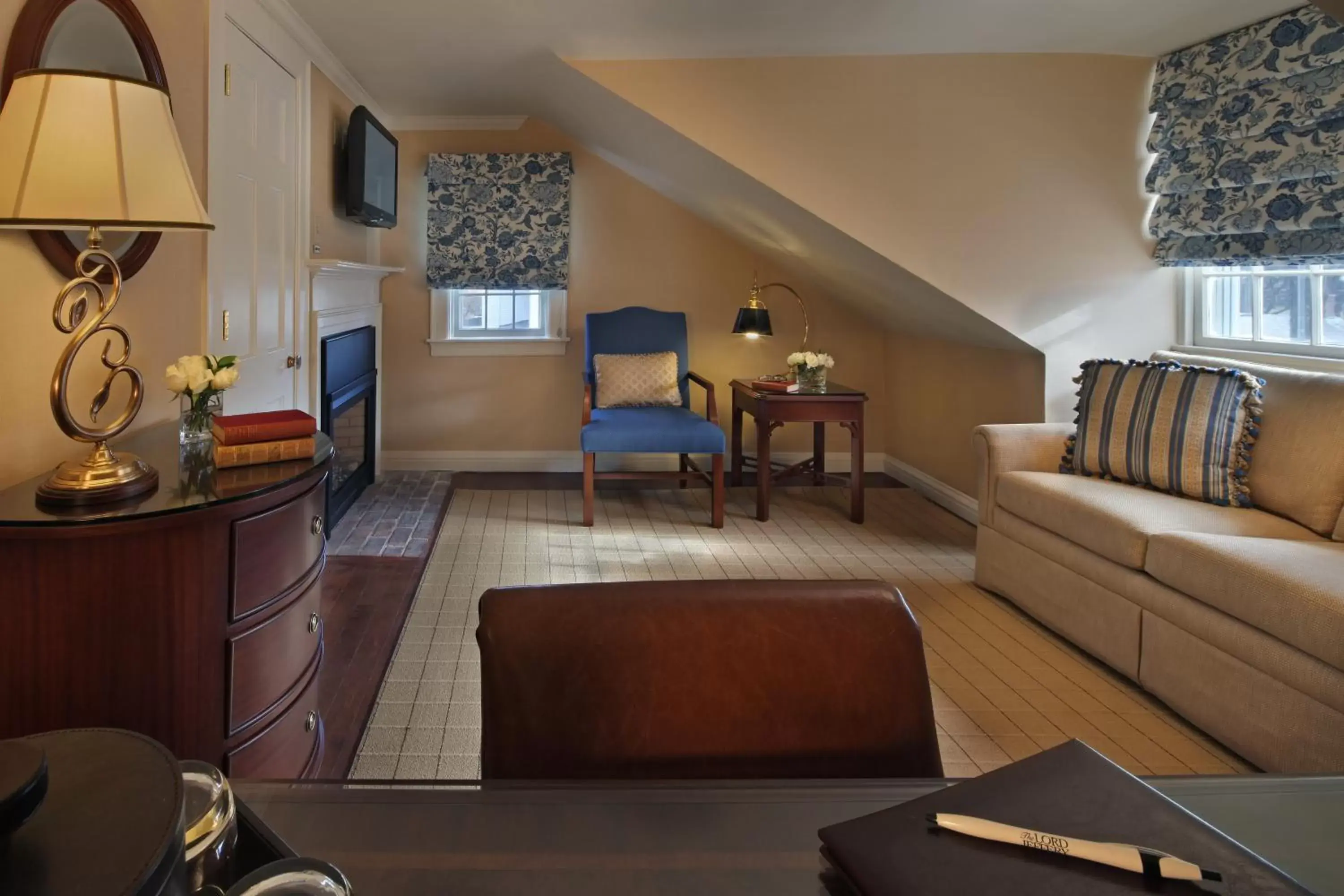 King Suite in Inn on Boltwood King Suite in Inn on Boltwood