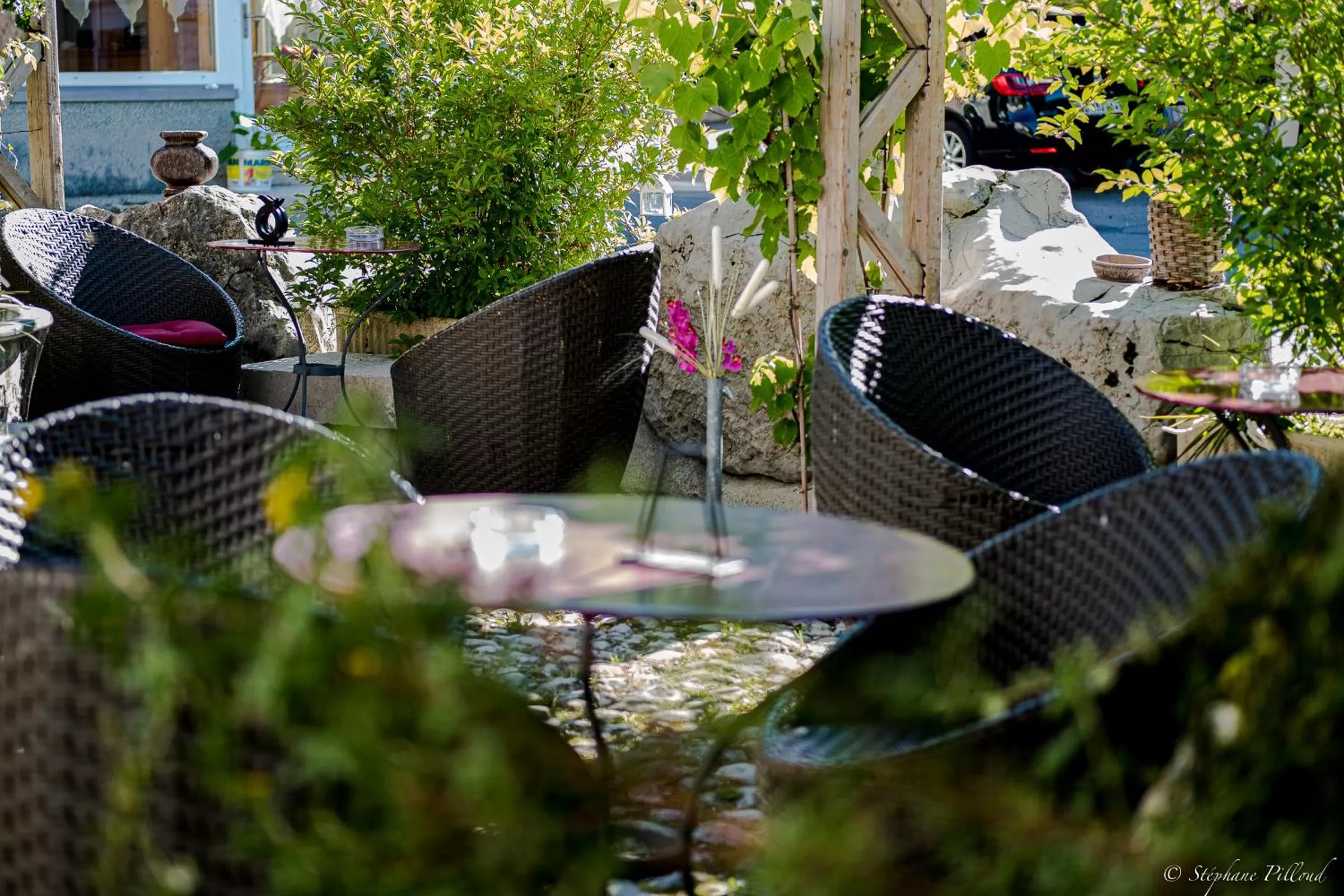 Garden in HOTEL de la Truite & SPA Le petit Nautilus