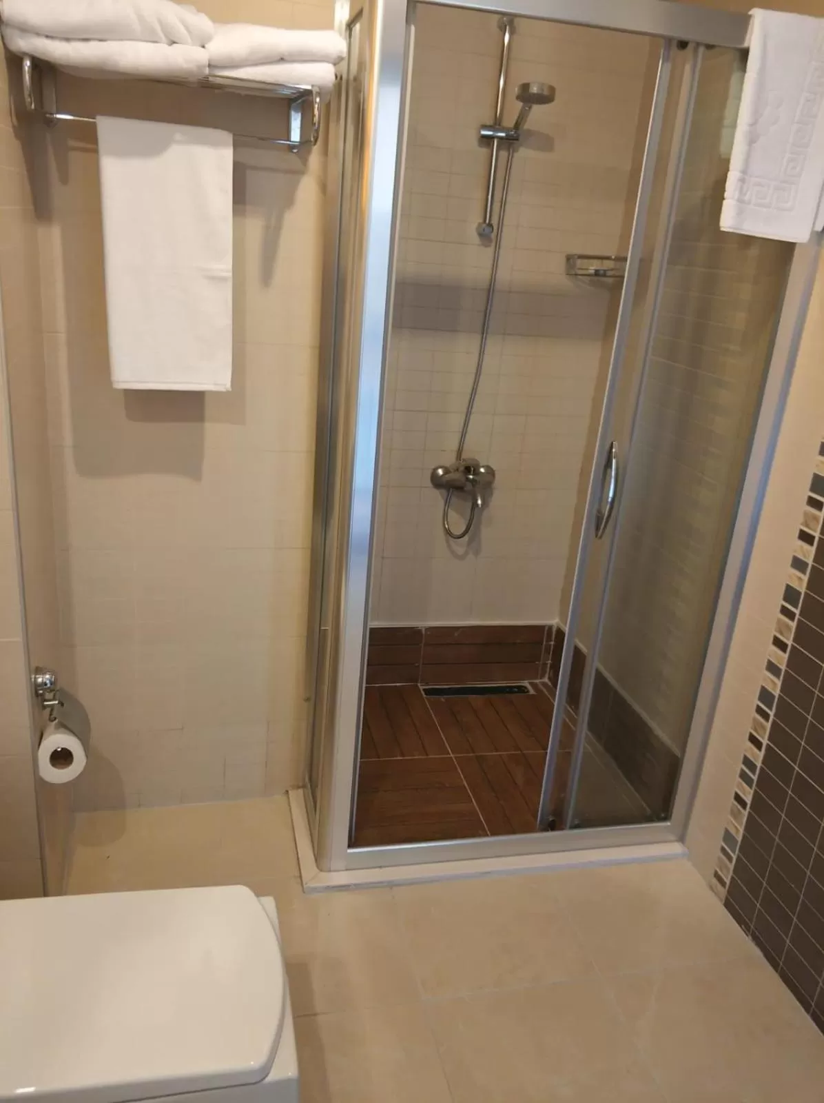 Shower in Altinsaray Hotel