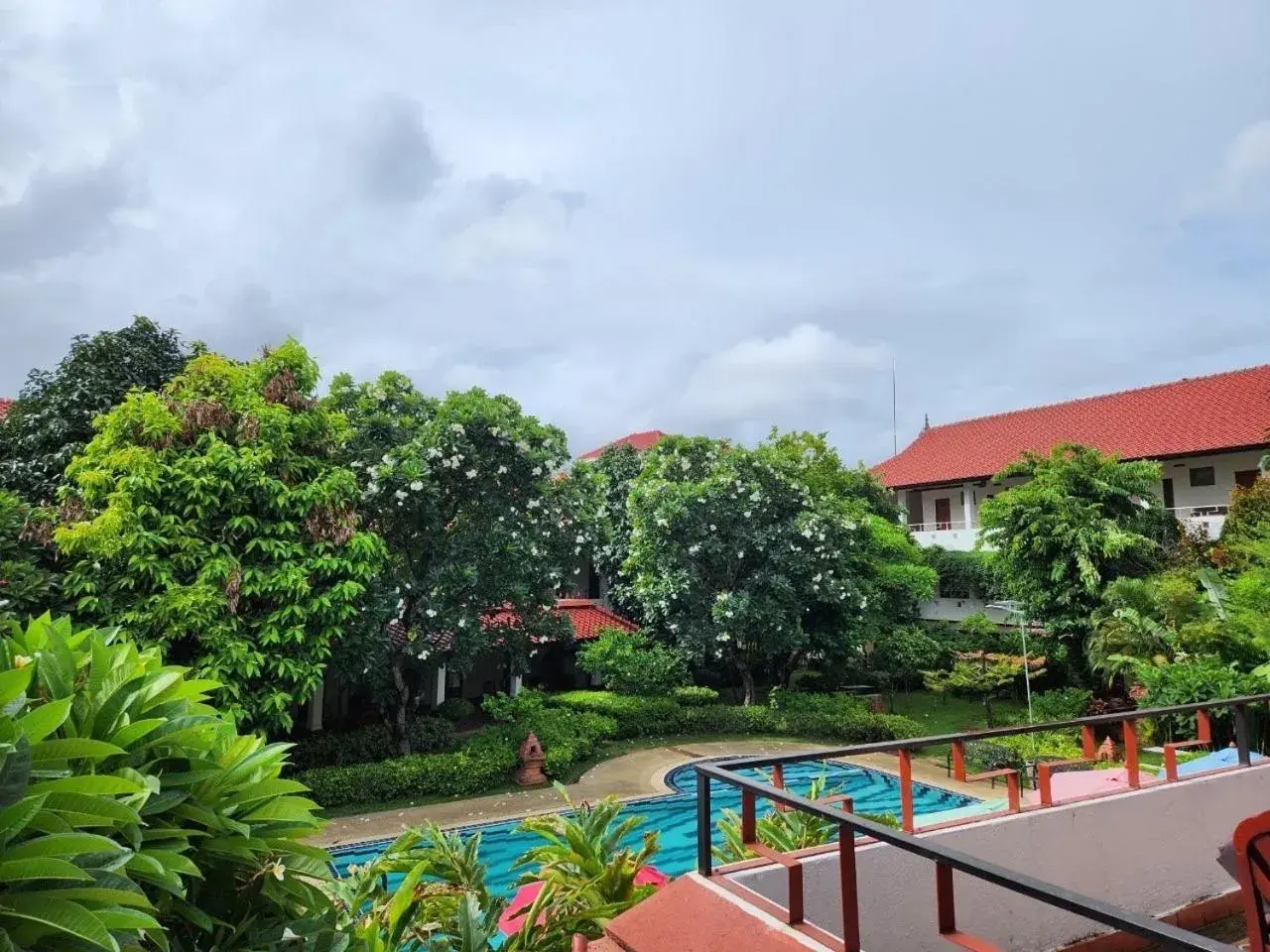 Pool View in Karinthip Village