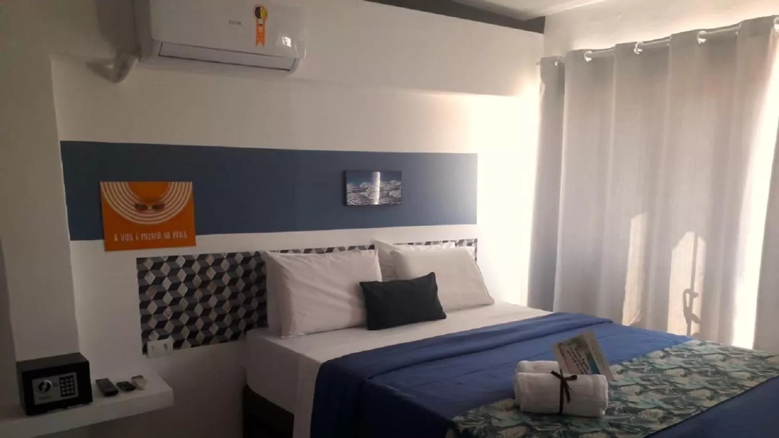 air conditioner, Bed in Costa Maris Beach Hotel Frente Mar