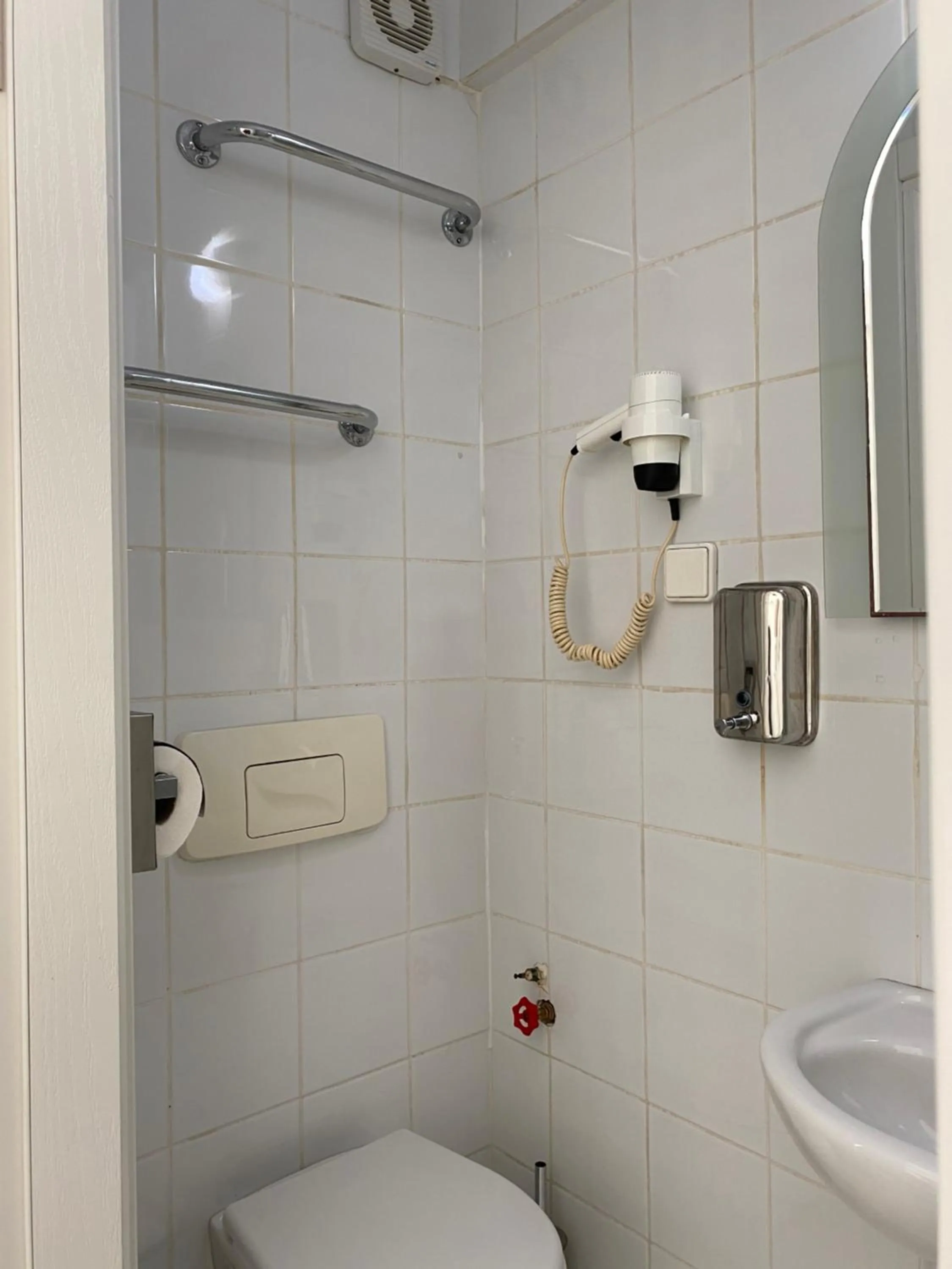 Shower in MyKent Hotel