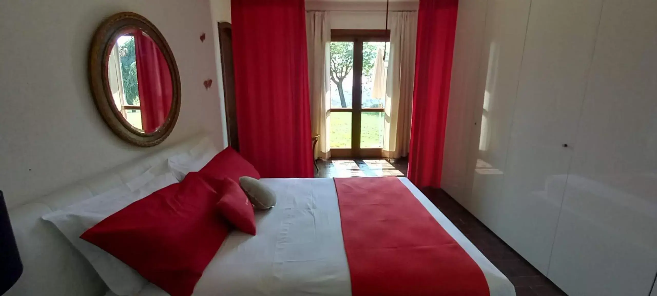 Bedroom, Bed in Villa Pieve