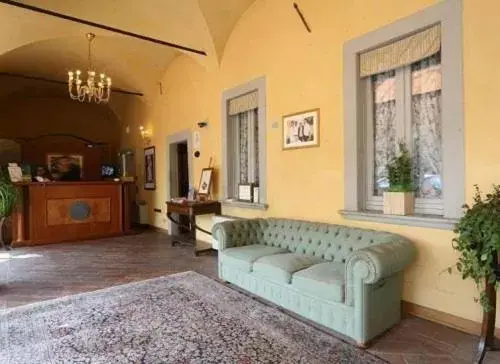 Lobby or reception, Seating Area in Bes Hotel Bergamo La Muratella