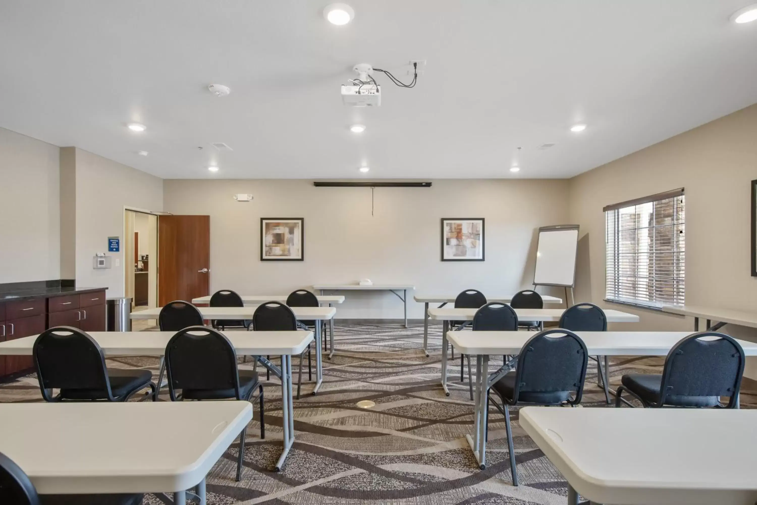 Meeting/conference room in Cobblestone Hotel & Suites - Austin