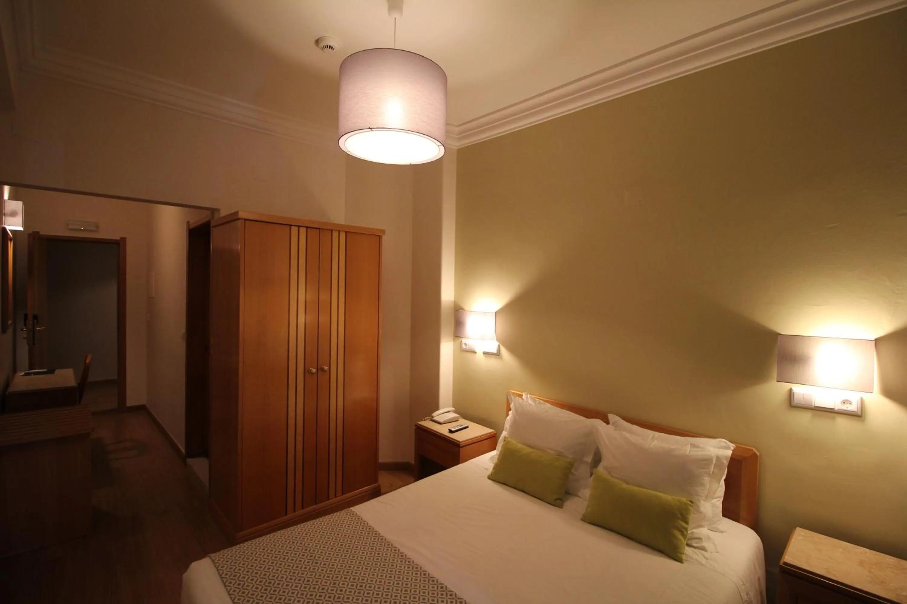 Bedroom, Bed in Imperador Hotel