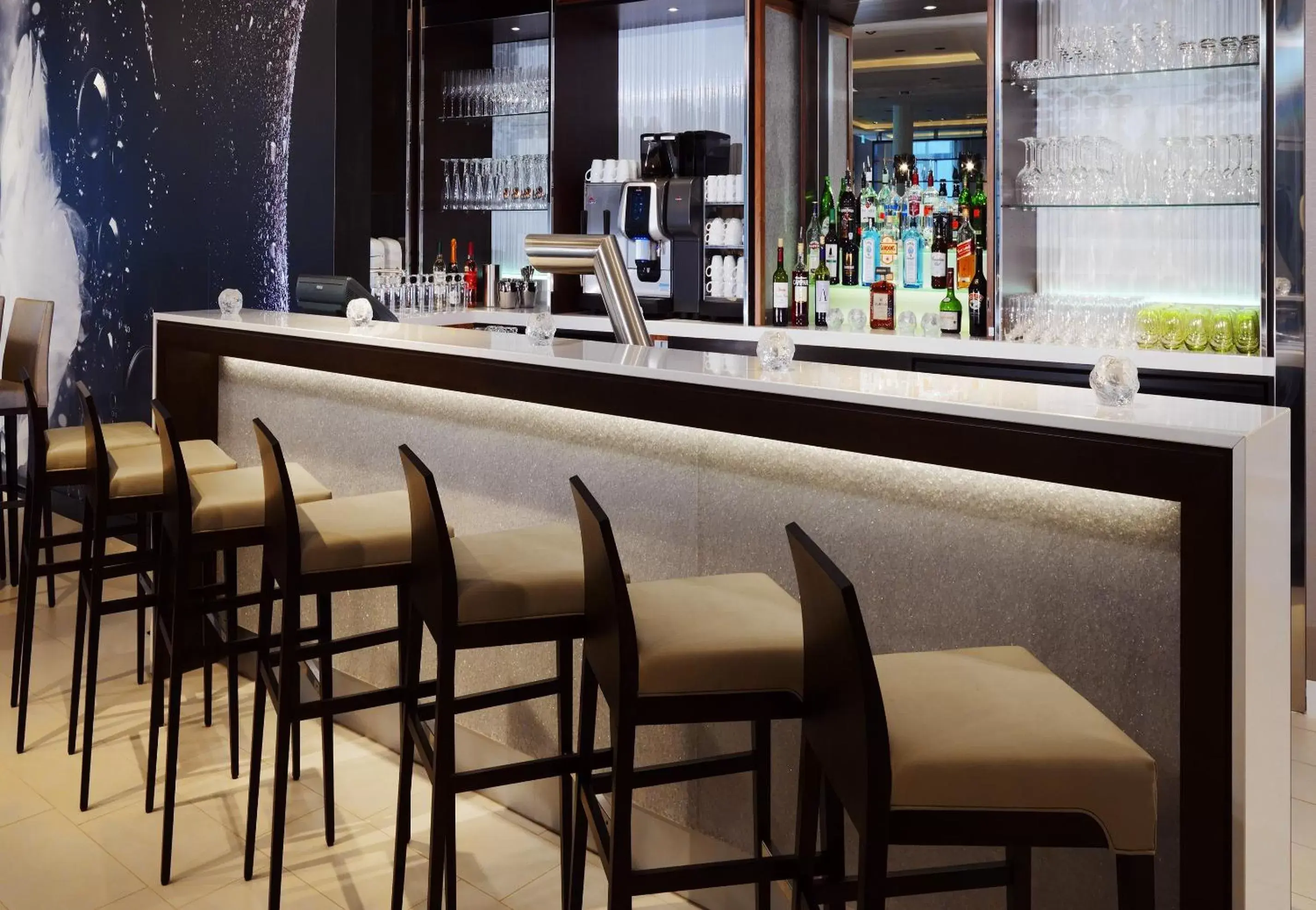 Lounge or bar, Lounge/Bar in Courtyard by Marriott Cologne