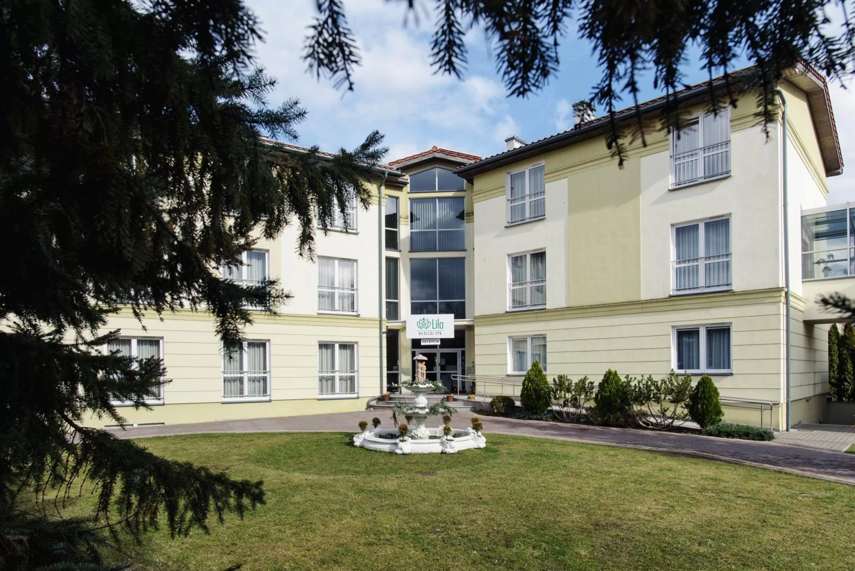 Property building in Lila Medical SPA