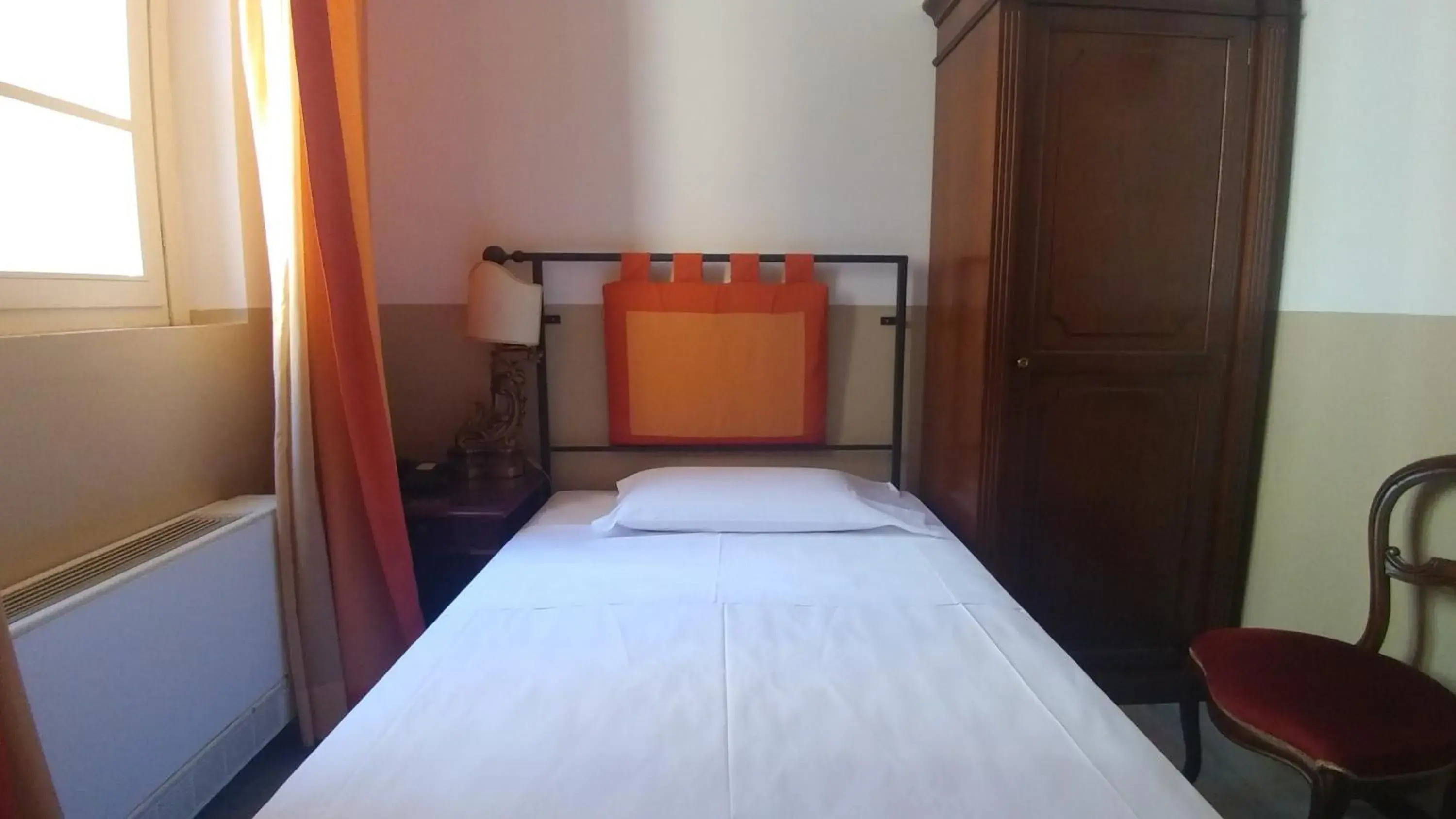 Bed in Il Canale Hotel