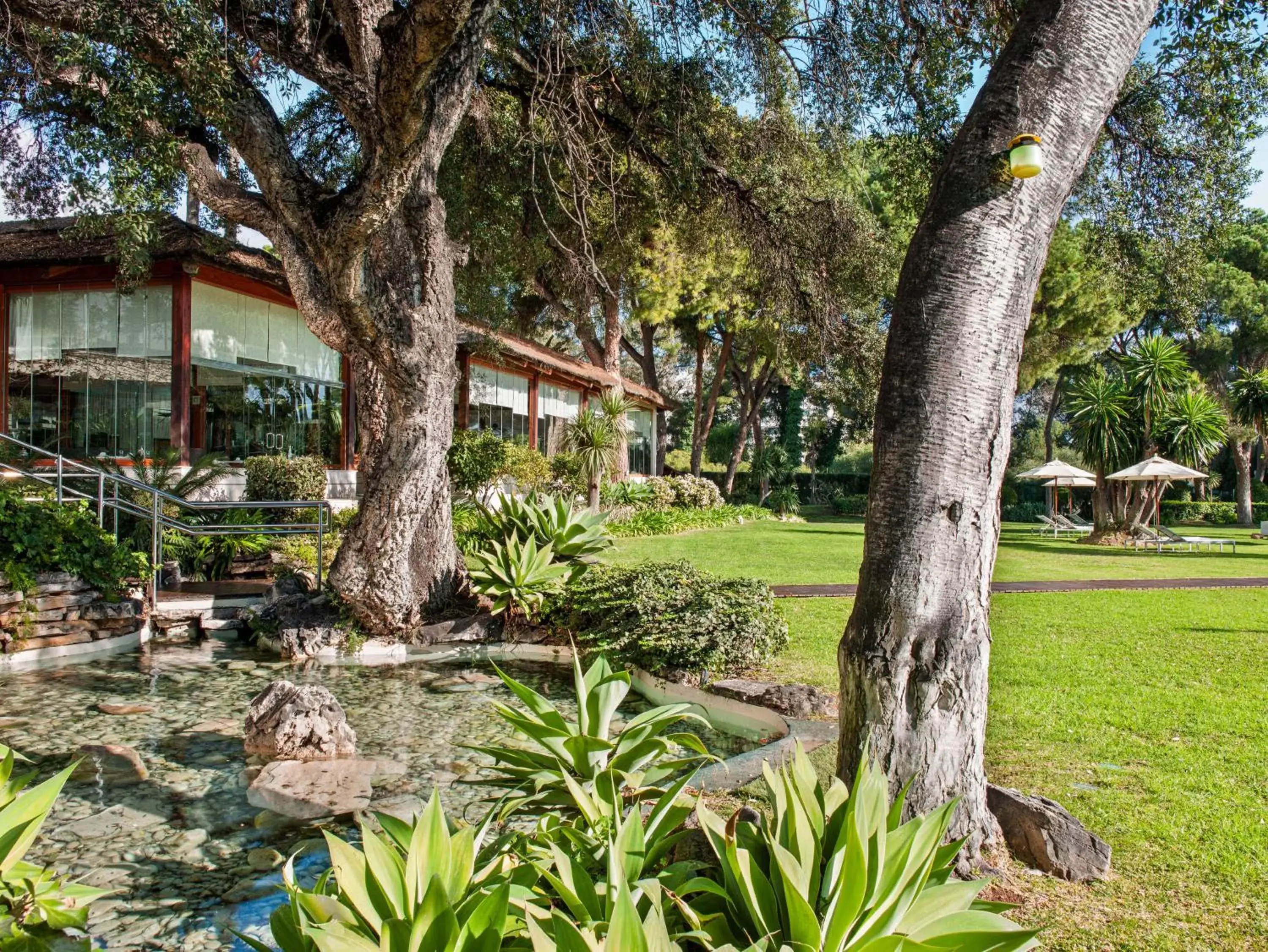 Garden in Hotel Don Pepe Gran Meliá