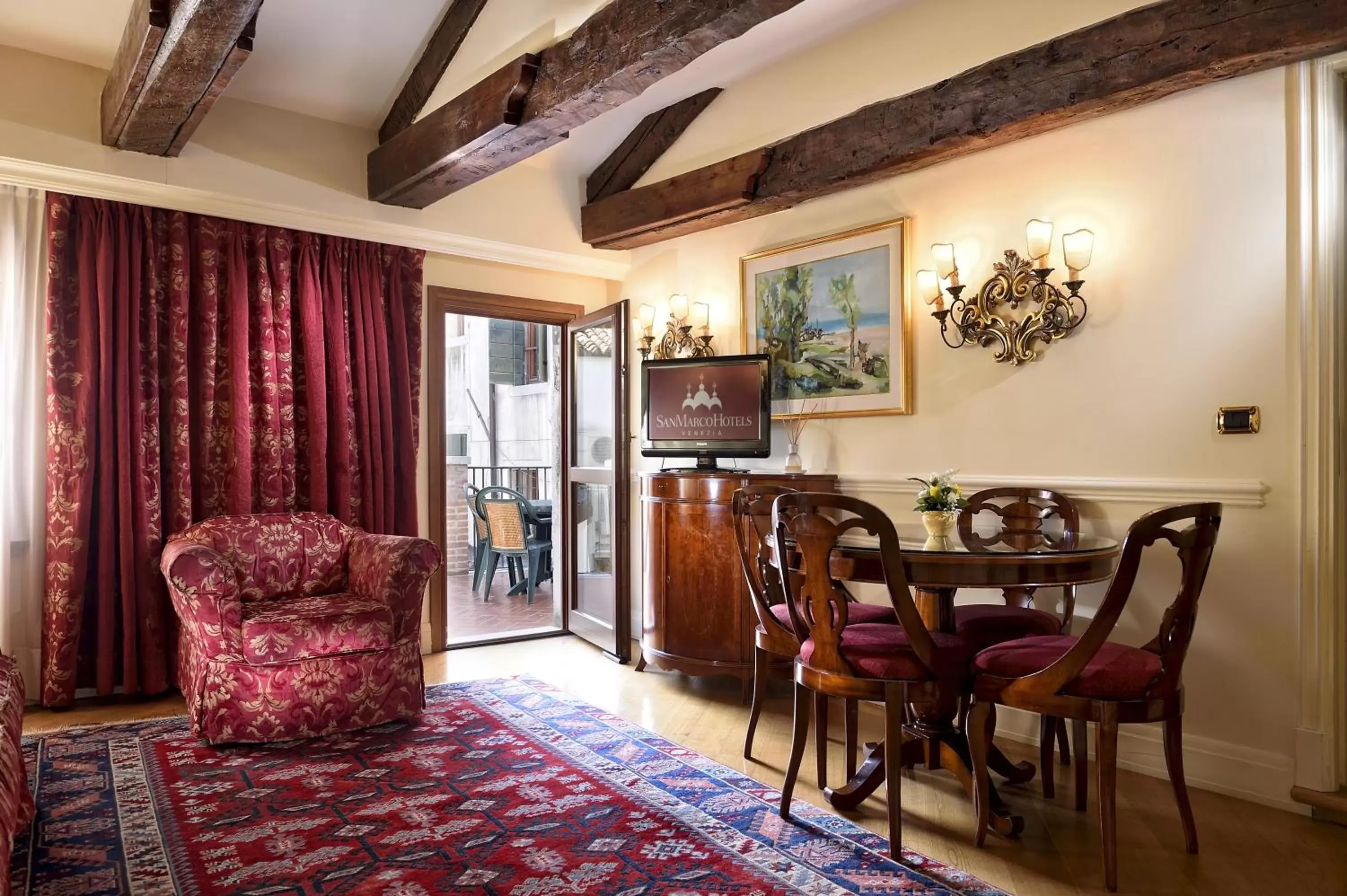 Living room, Seating Area in Suites Torre Dell'Orologio