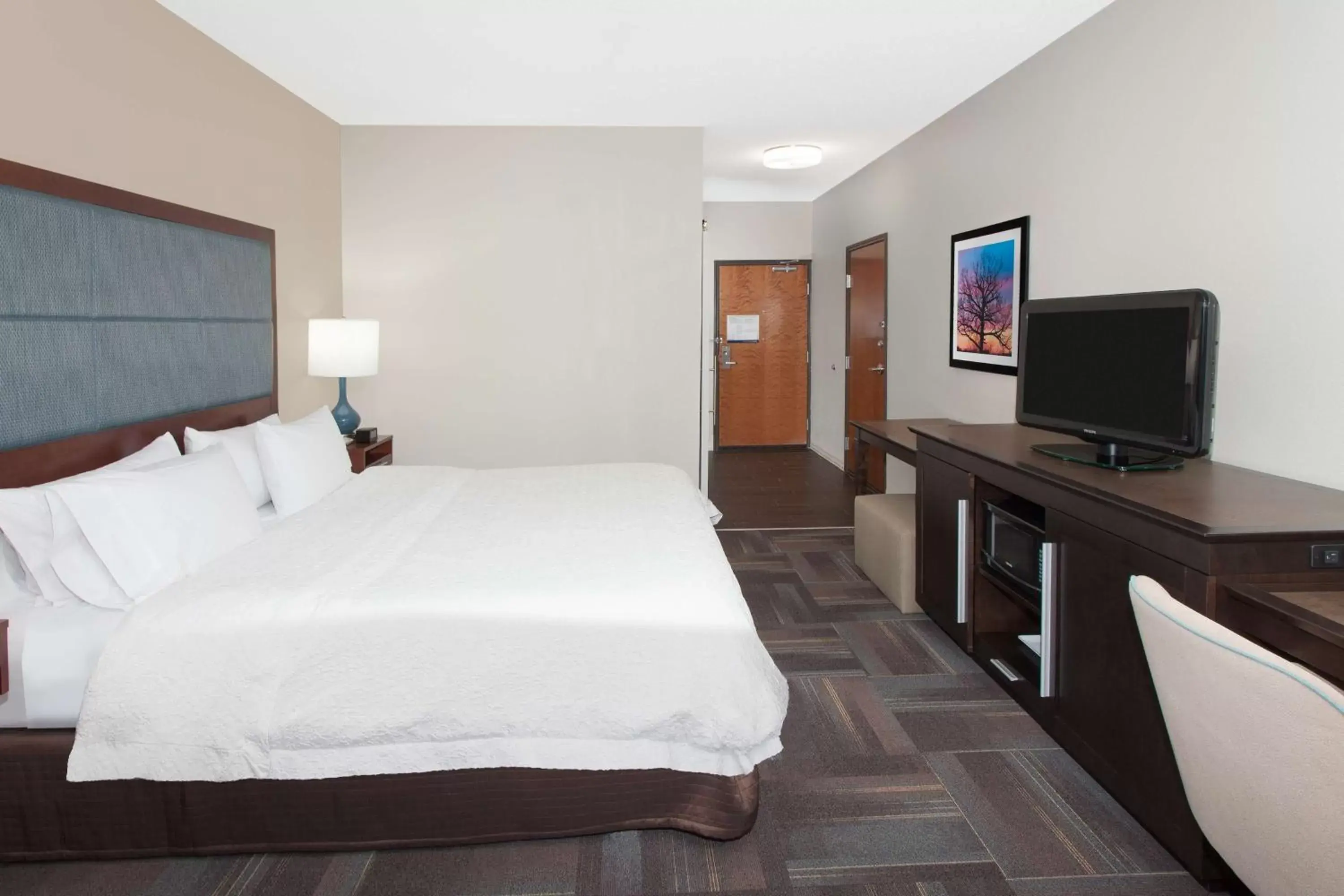 Bedroom, Bed in Hampton Inn & Suites Munster