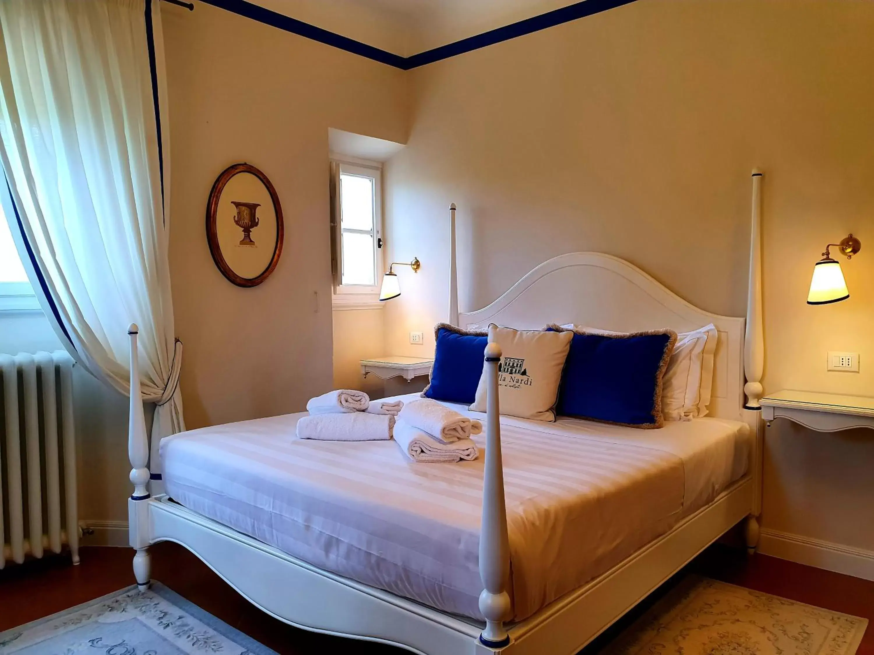 Bed in Villa Nardi - Residenza D'Epoca