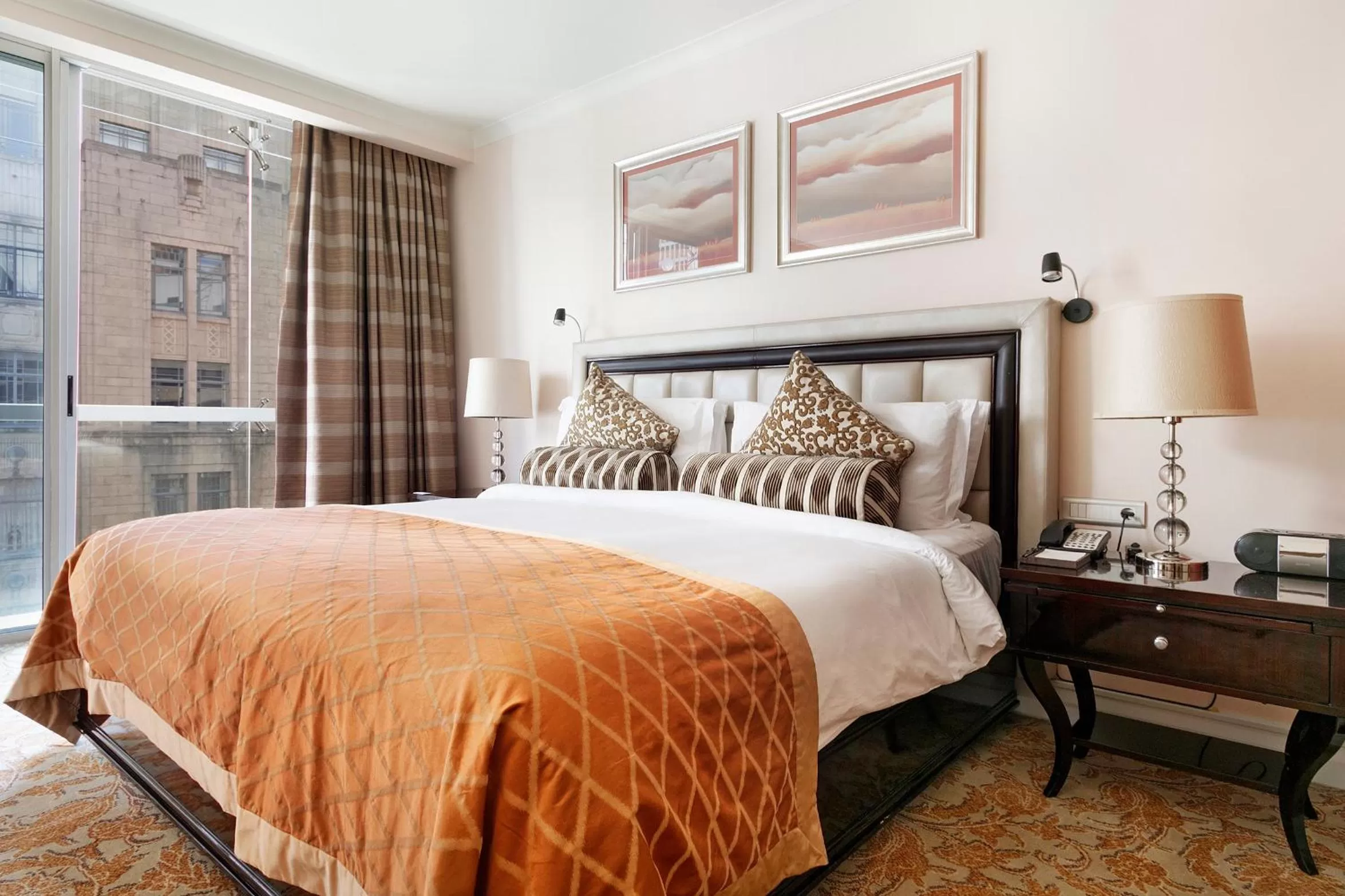 Bed in Taj Executive Suites, Private Residence