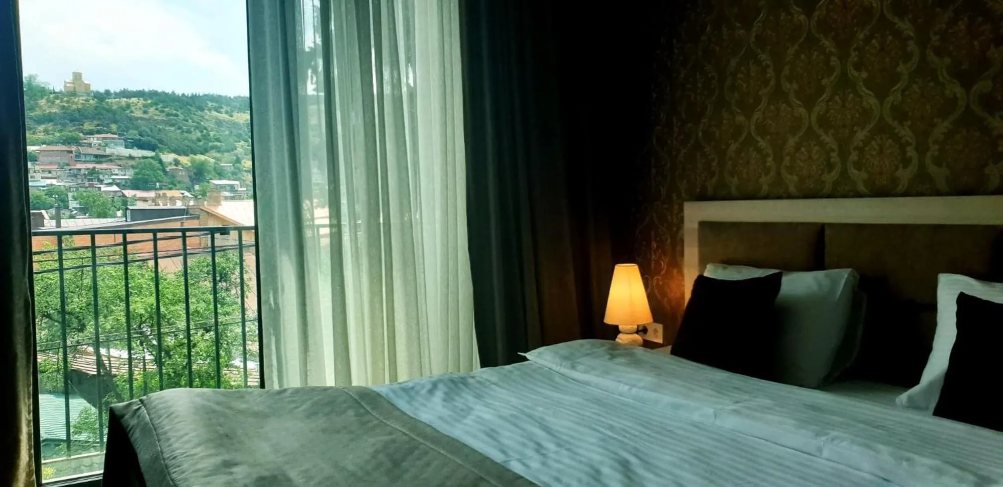 View (from property/room), Bed in Cherry Garden