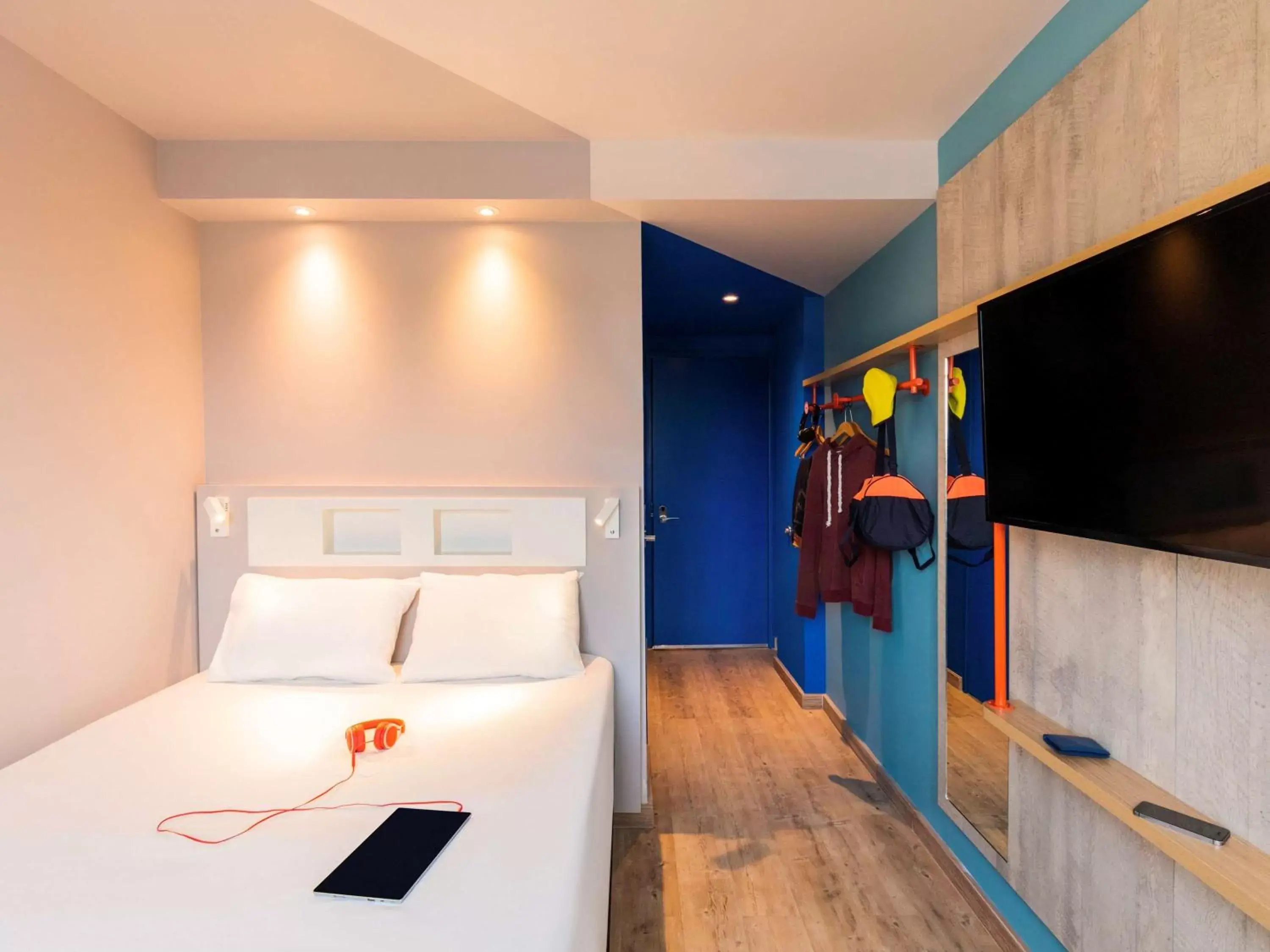 Bedroom, TV/Entertainment Center in ibis budget Aguascalientes Norte
