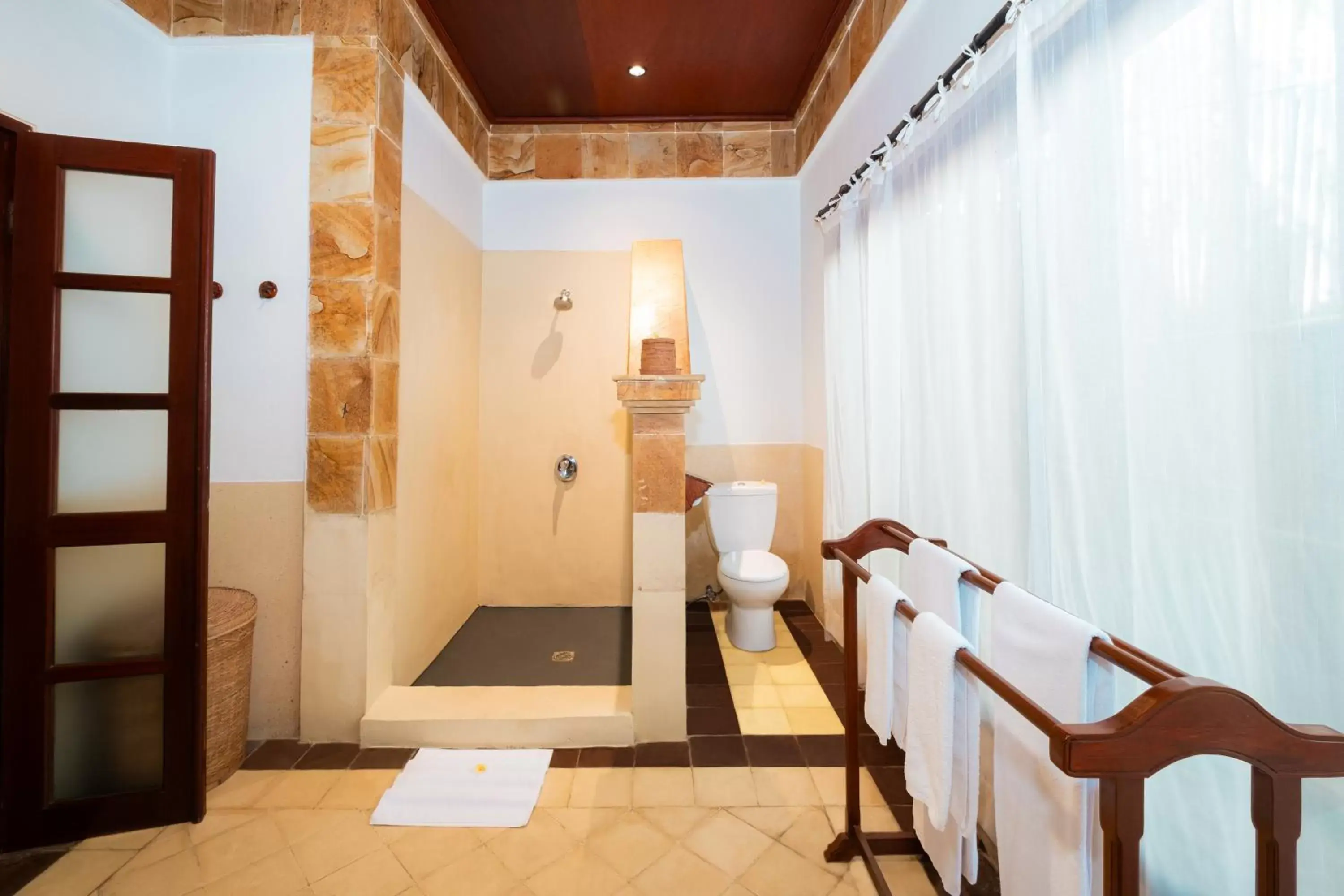 Toilet in Villa Almarik Resort