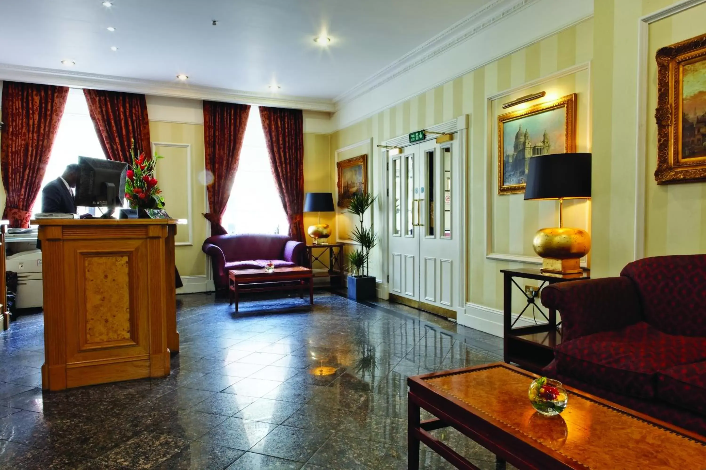 Lobby or reception, Seating Area in Grange Clarendon Hotel