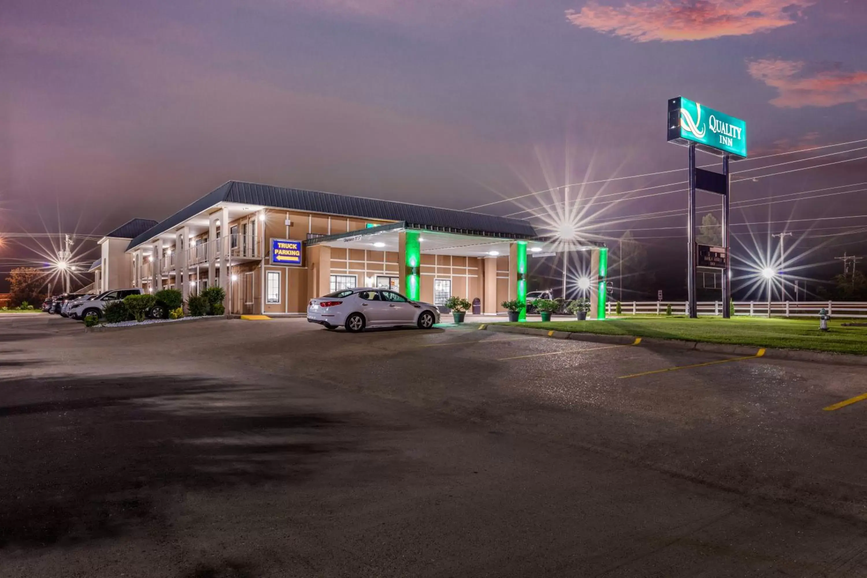 Property Building in Quality Inn Forrest City I-40