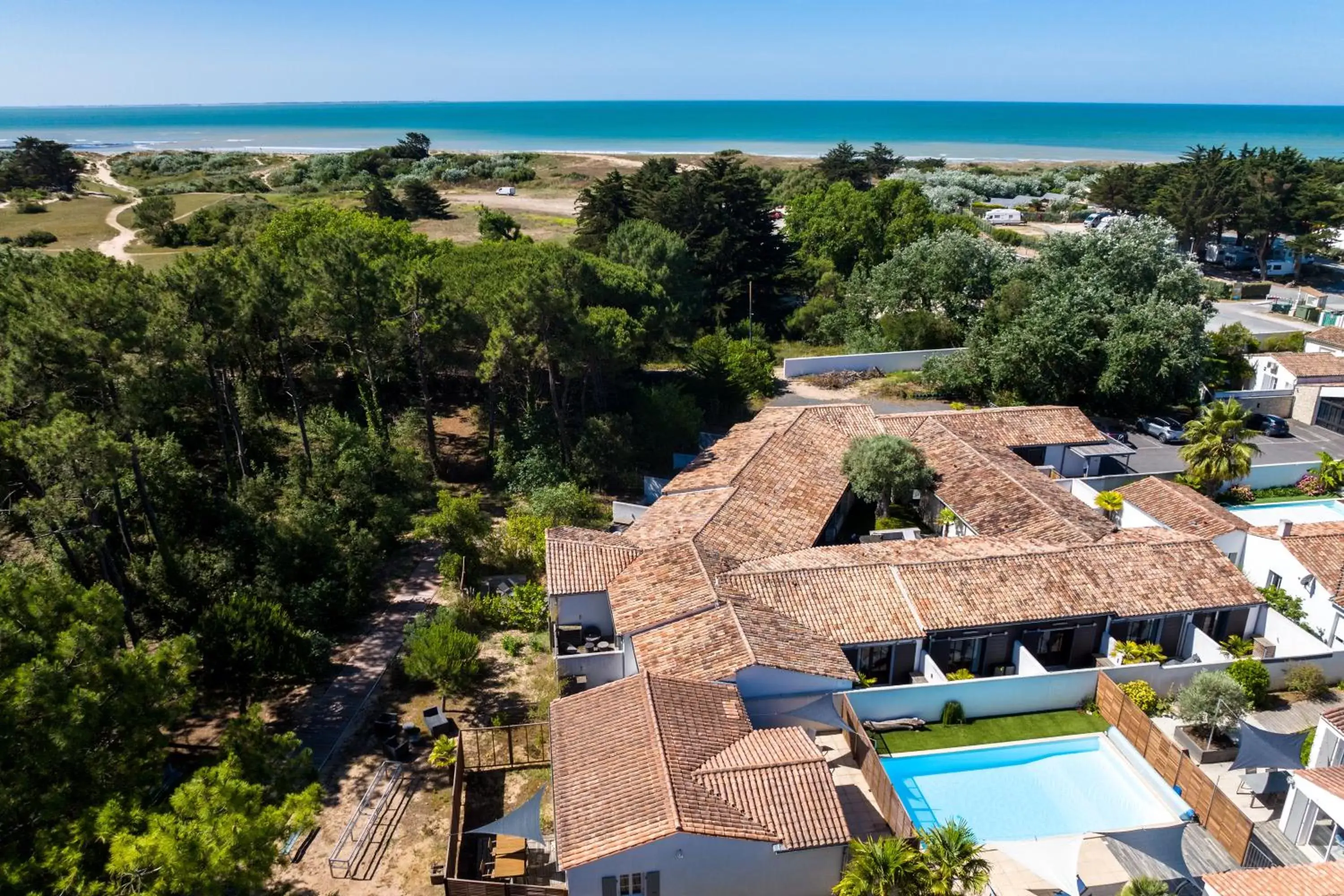 Property building, Bird's-eye View in Hôtel Ile de Ré