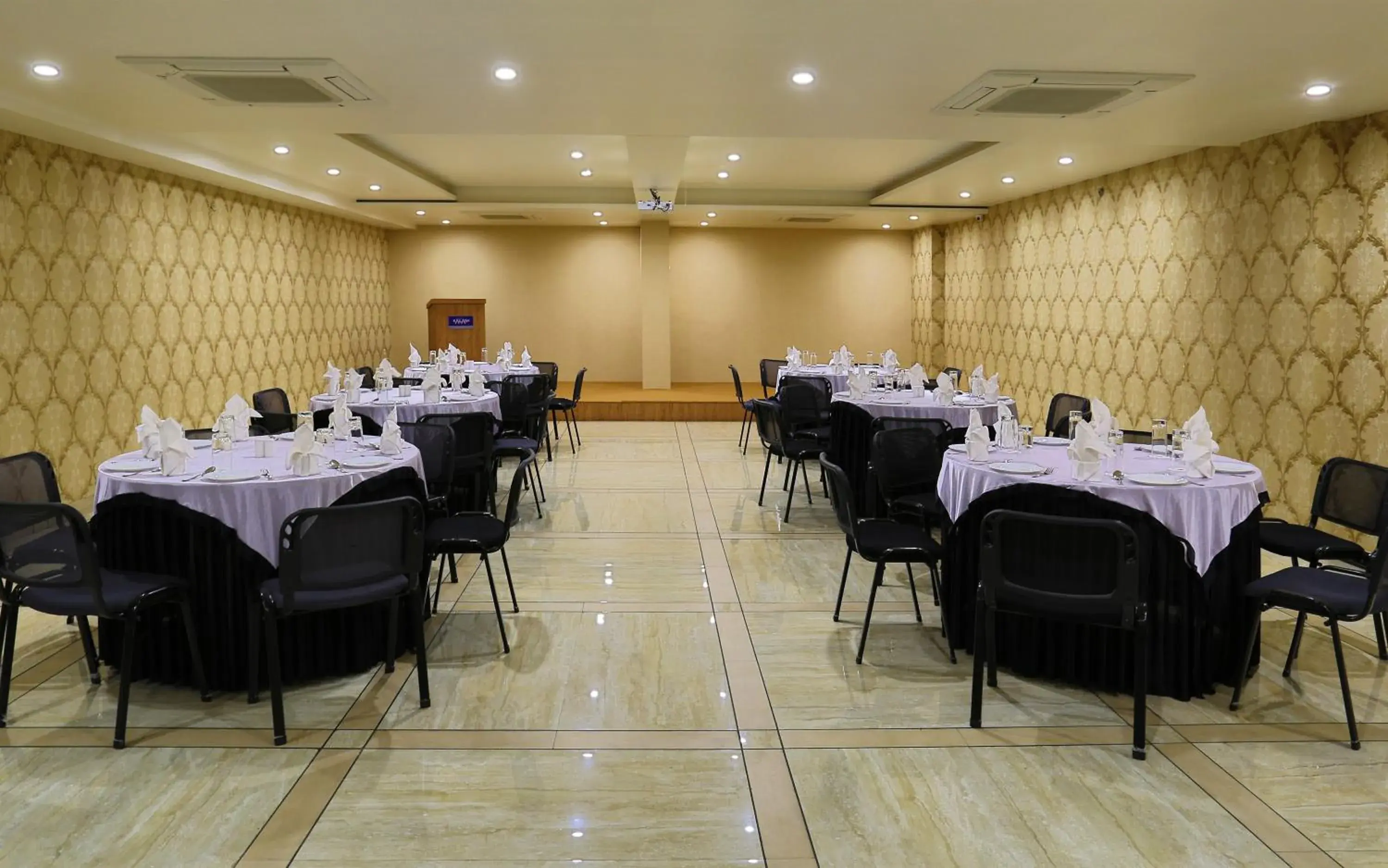 Banquet/Function facilities in Hotel Grand Kailash