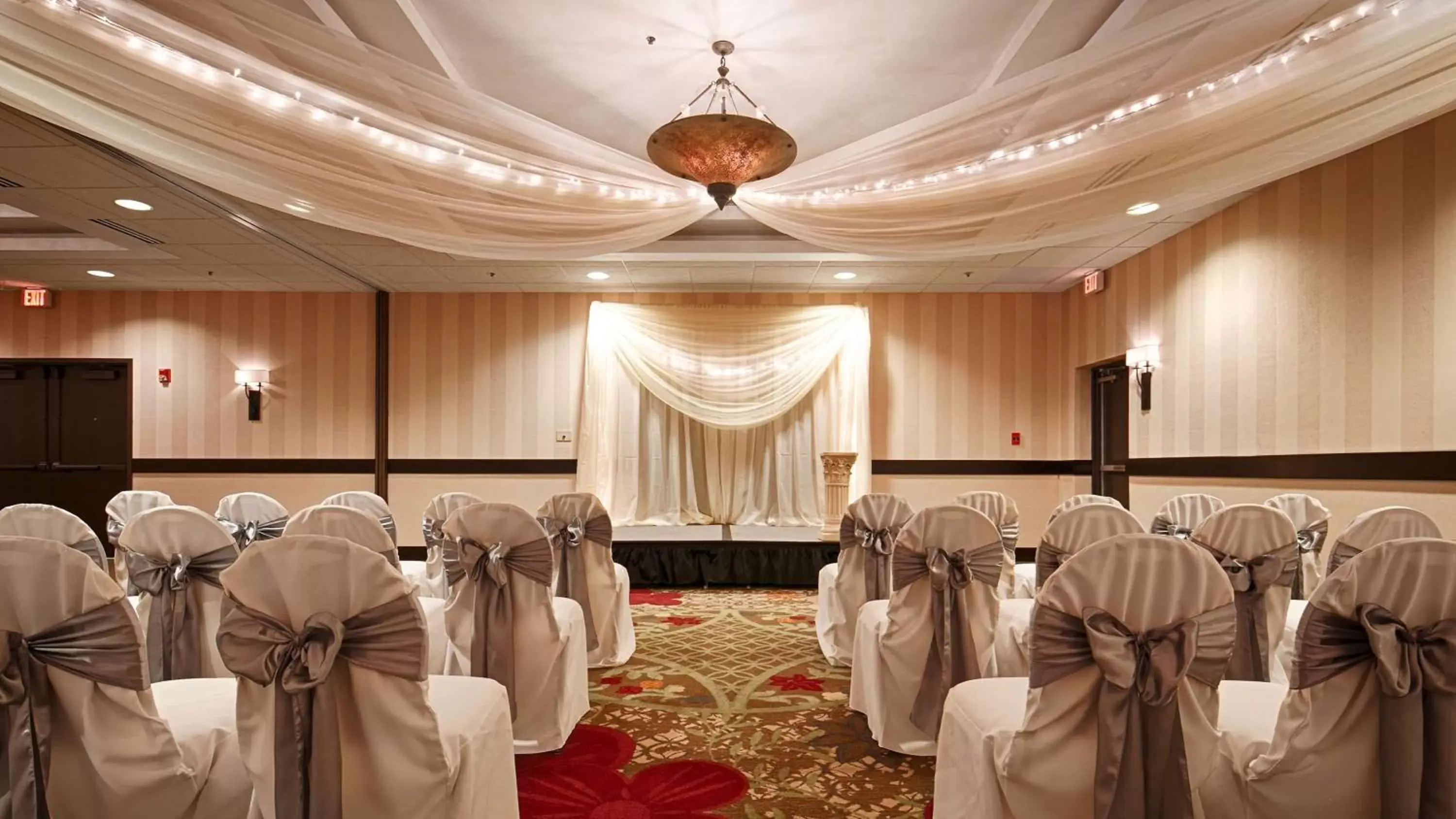 On site, Banquet Facilities in Best Western Premier Nicollet Inn