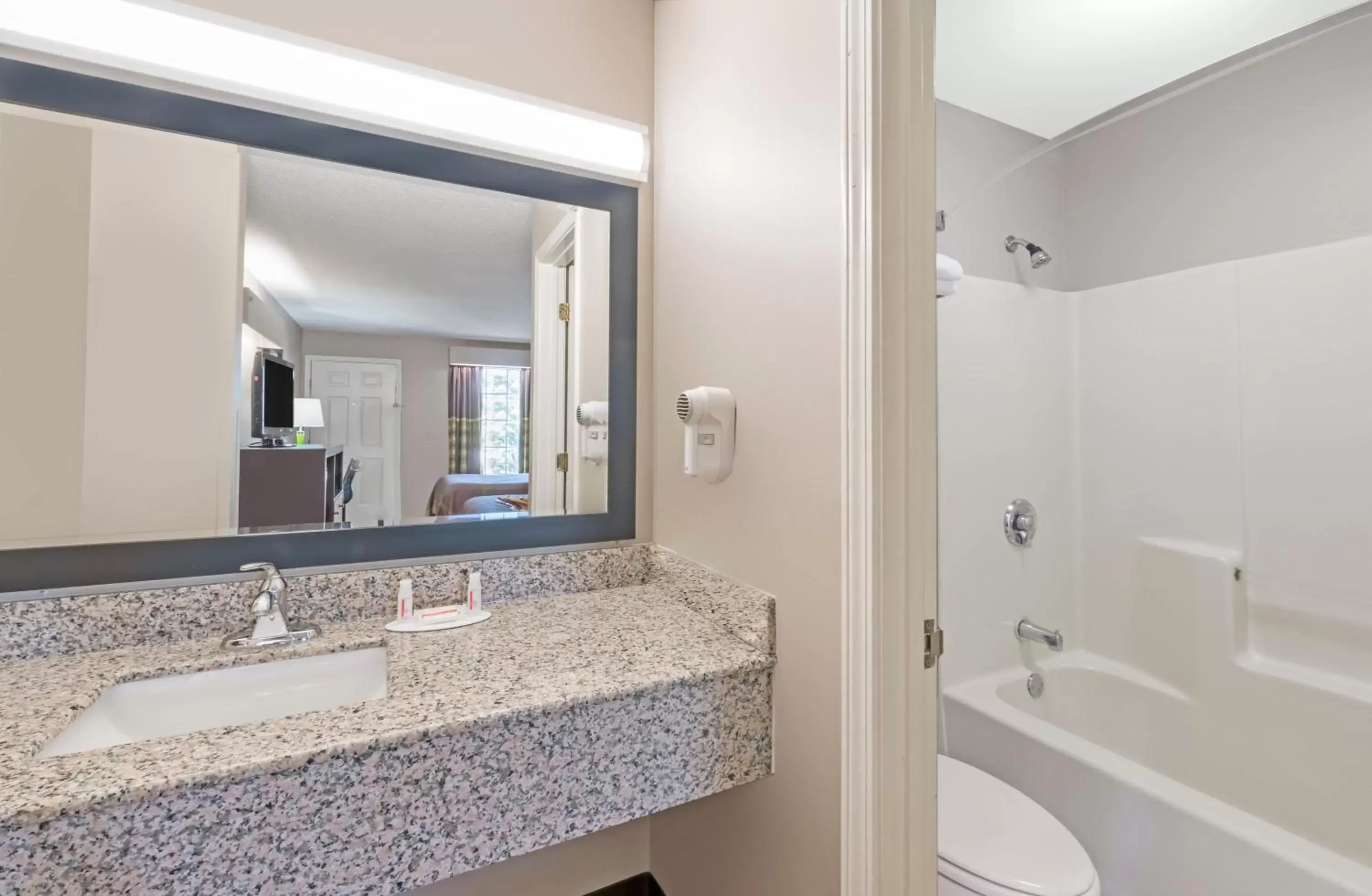 Bathroom in Super 8 by Wyndham Alexander City Bathroom in Super 8 by Wyndham Alexander City