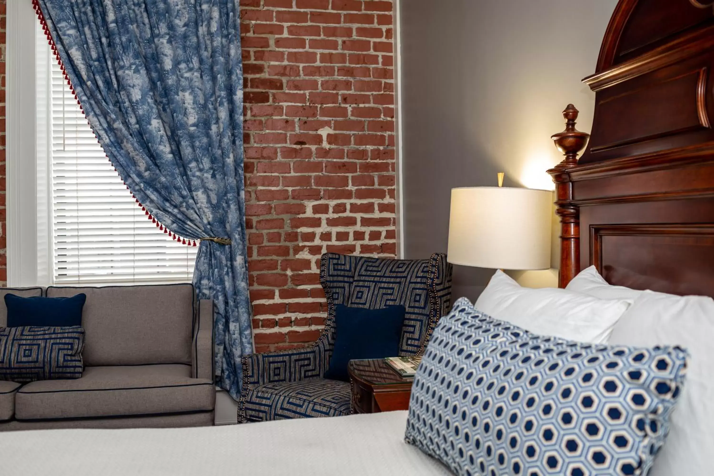 Double Room - Disability Access in East Bay Inn, Historic Inns of Savannah Collection Double Room - Disability Access in East Bay Inn, Historic Inns of Savannah Collection