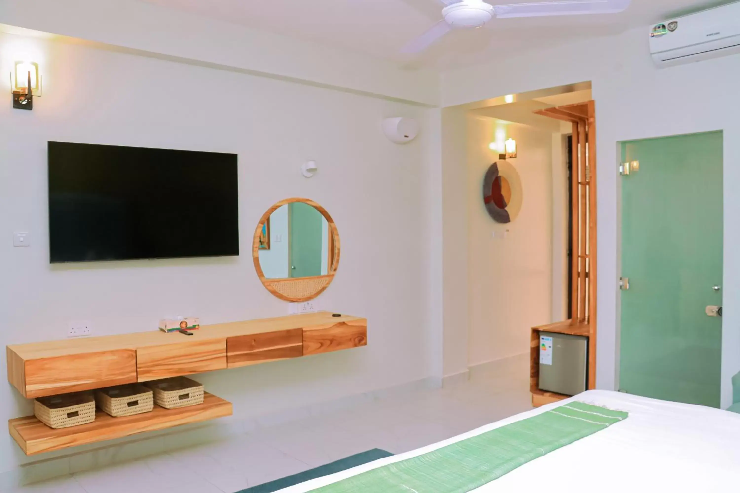 TV and multimedia, Bathroom in Jangwani Sea Breeze Resort