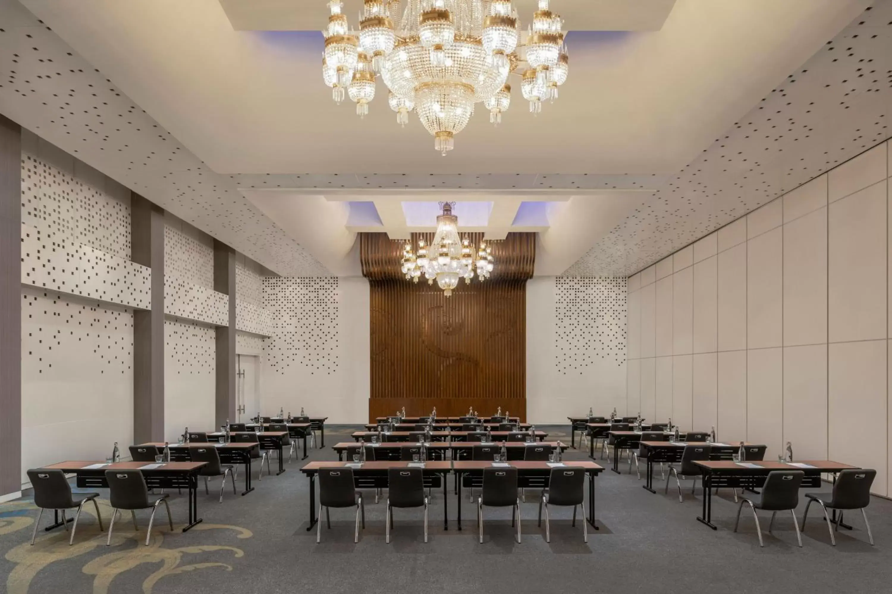 Meeting/conference room in Le Meridien Jakarta