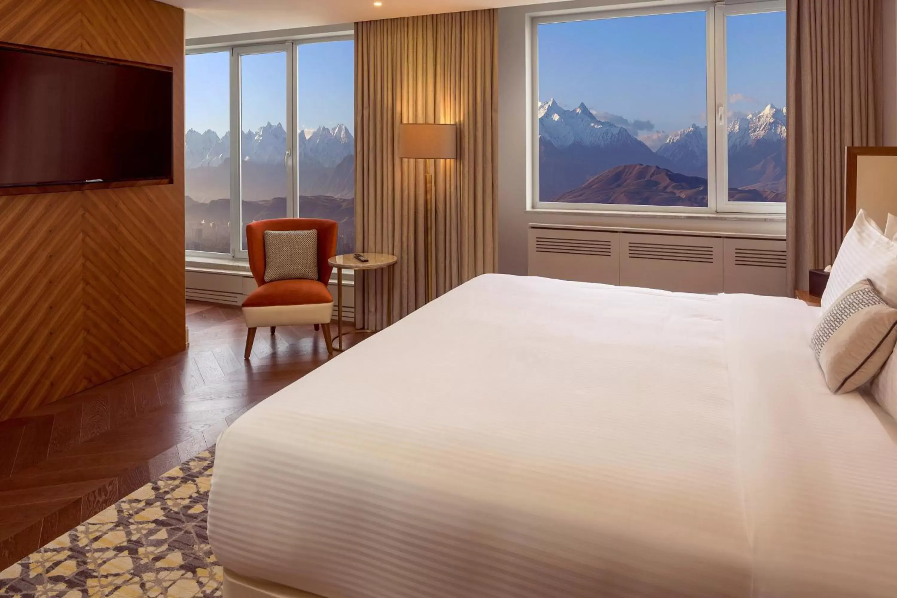 Bedroom, Mountain View in Sheraton Bishkek