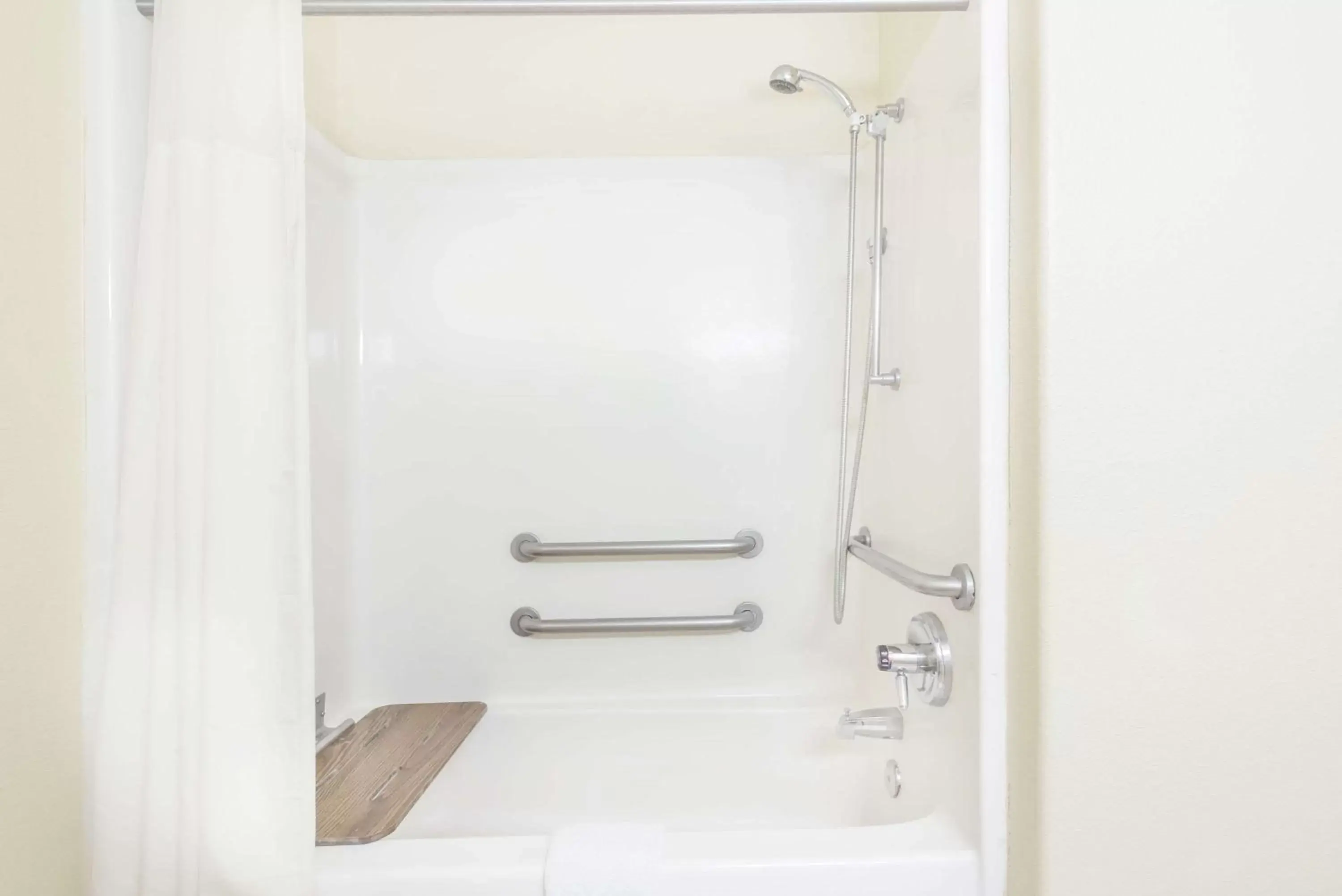 Bathroom in Days Inn & Suites by Wyndham Lordsburg