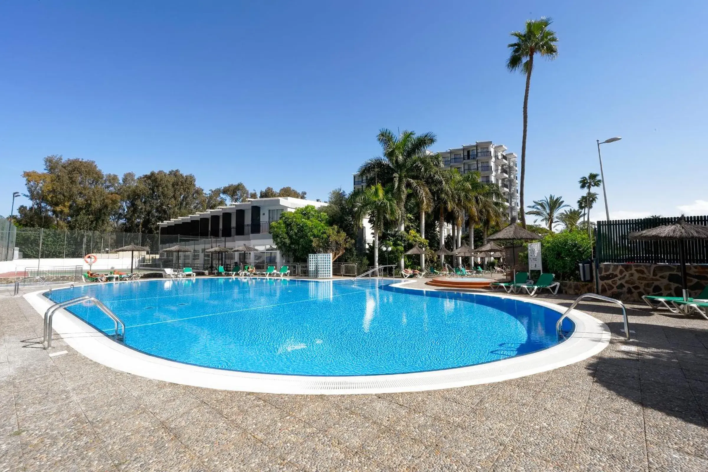 Swimming Pool in Relaxia Beverly Park