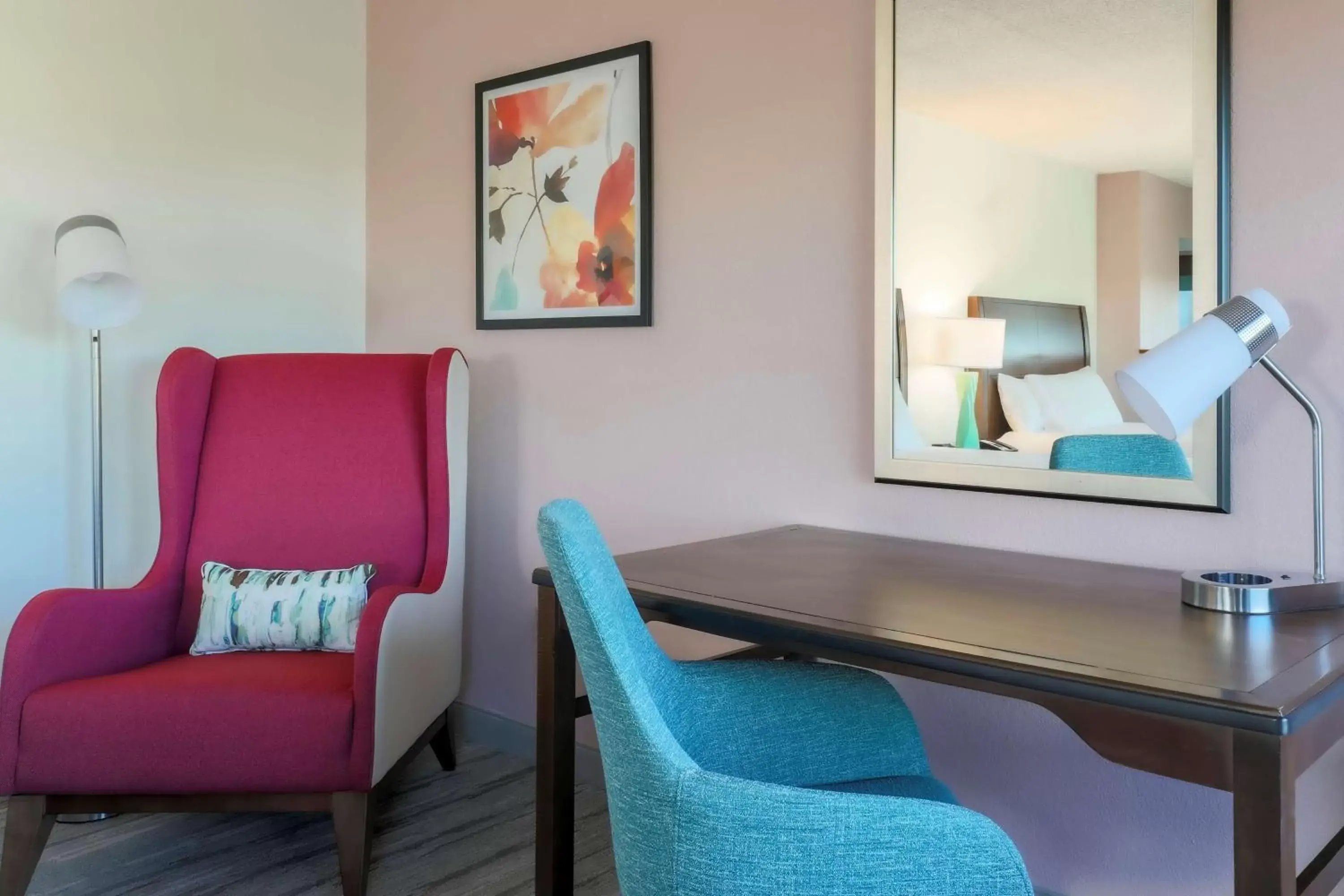 Bedroom, Seating Area in Hilton Garden Inn Raleigh-Durham/Research Triangle Park