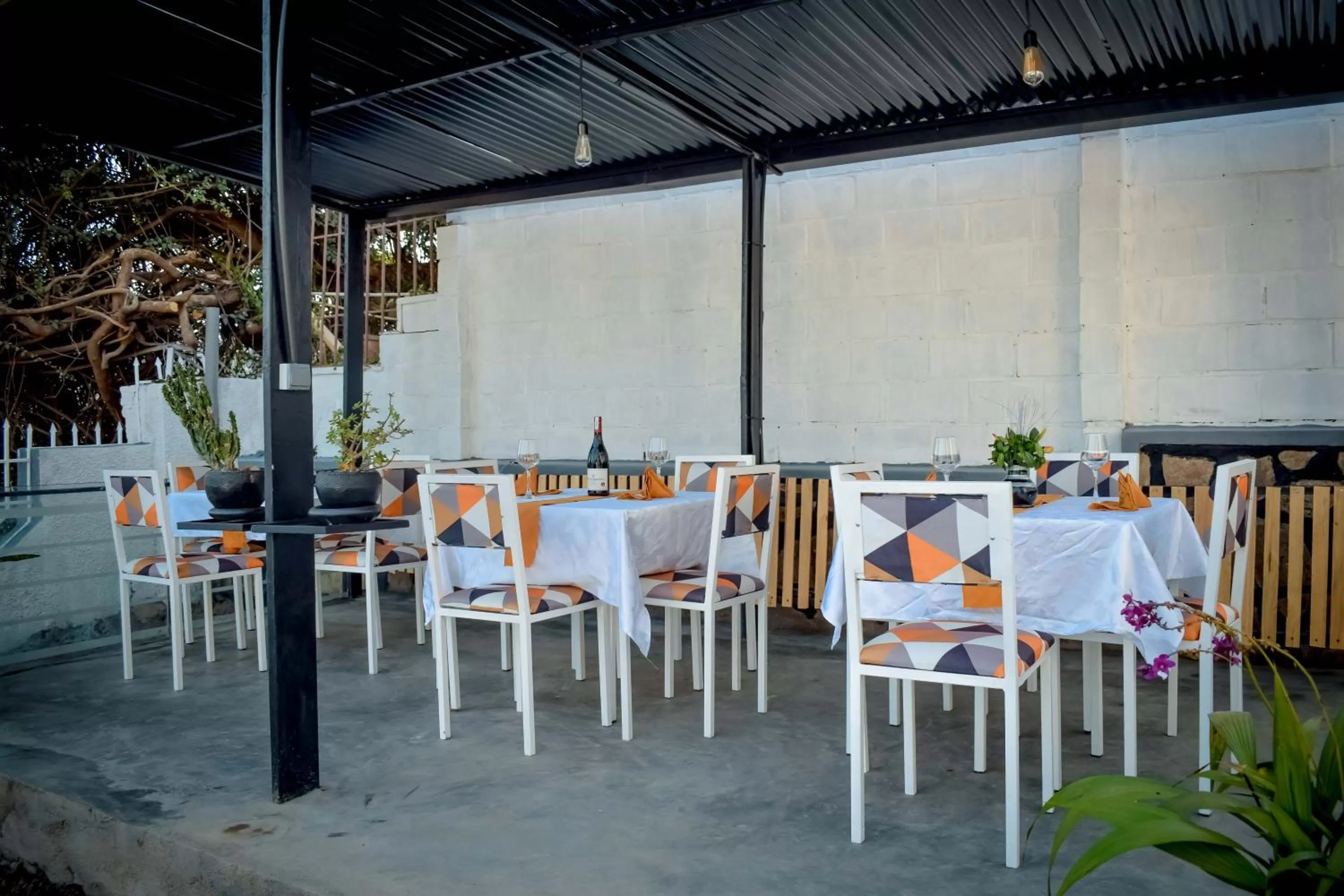 Restaurant/places to eat in INZOZI AFRICA HOUSE B&B-Gishushu