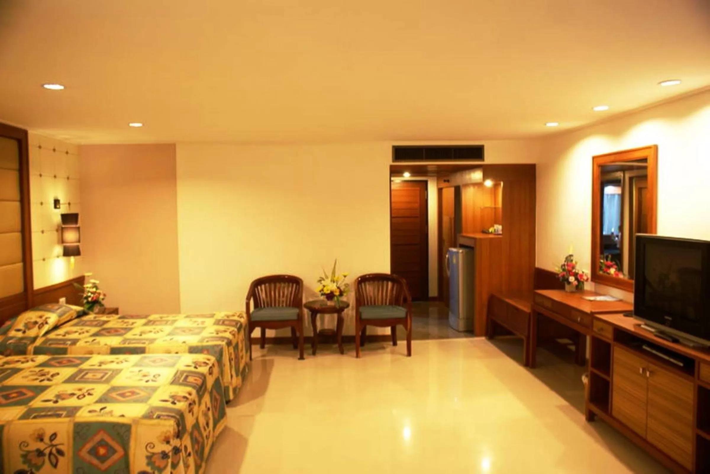 Photo of the whole room, Bed in Royal Twins Palace Hotel