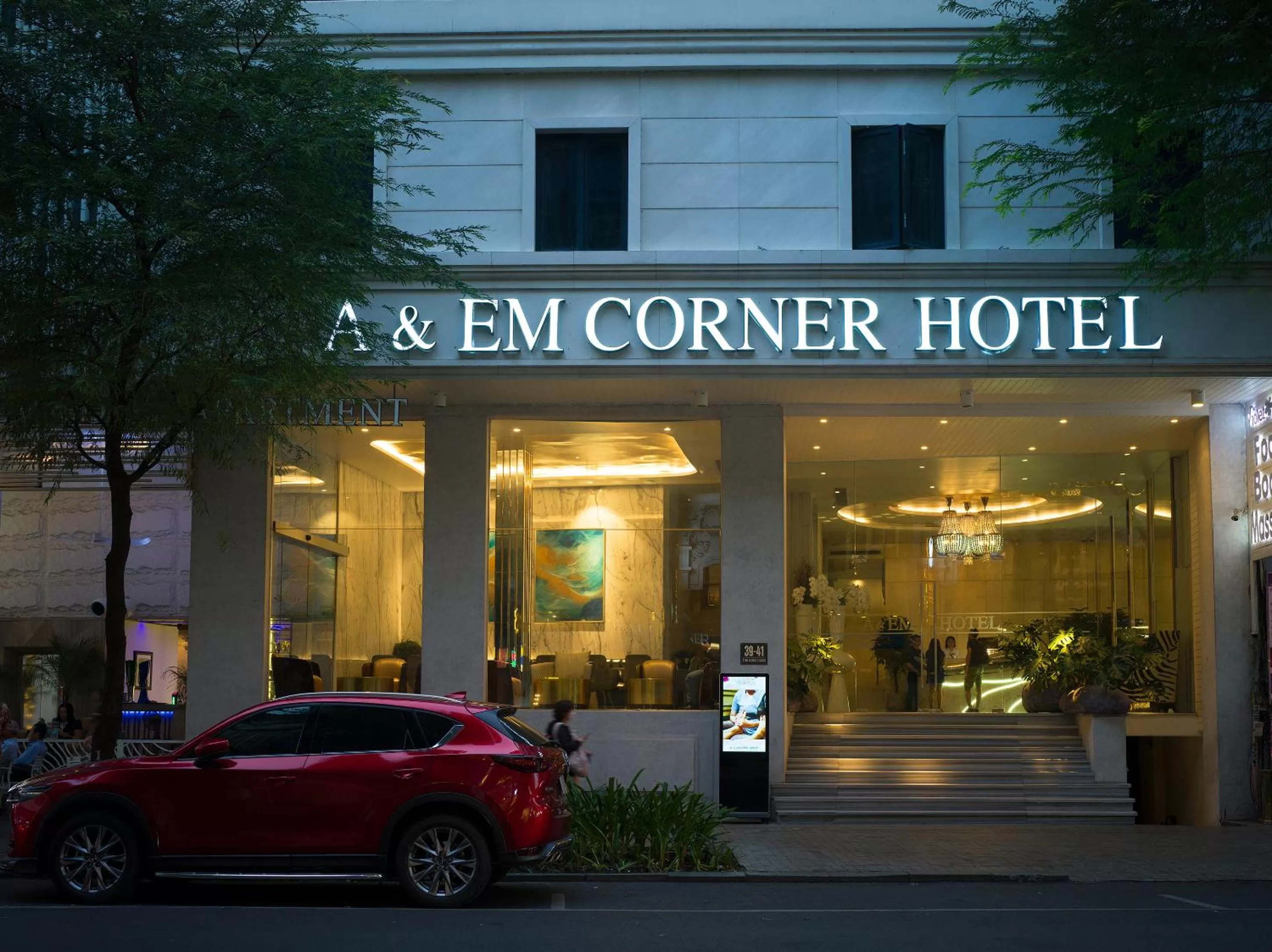Street view in A&EM Saigon Hotel