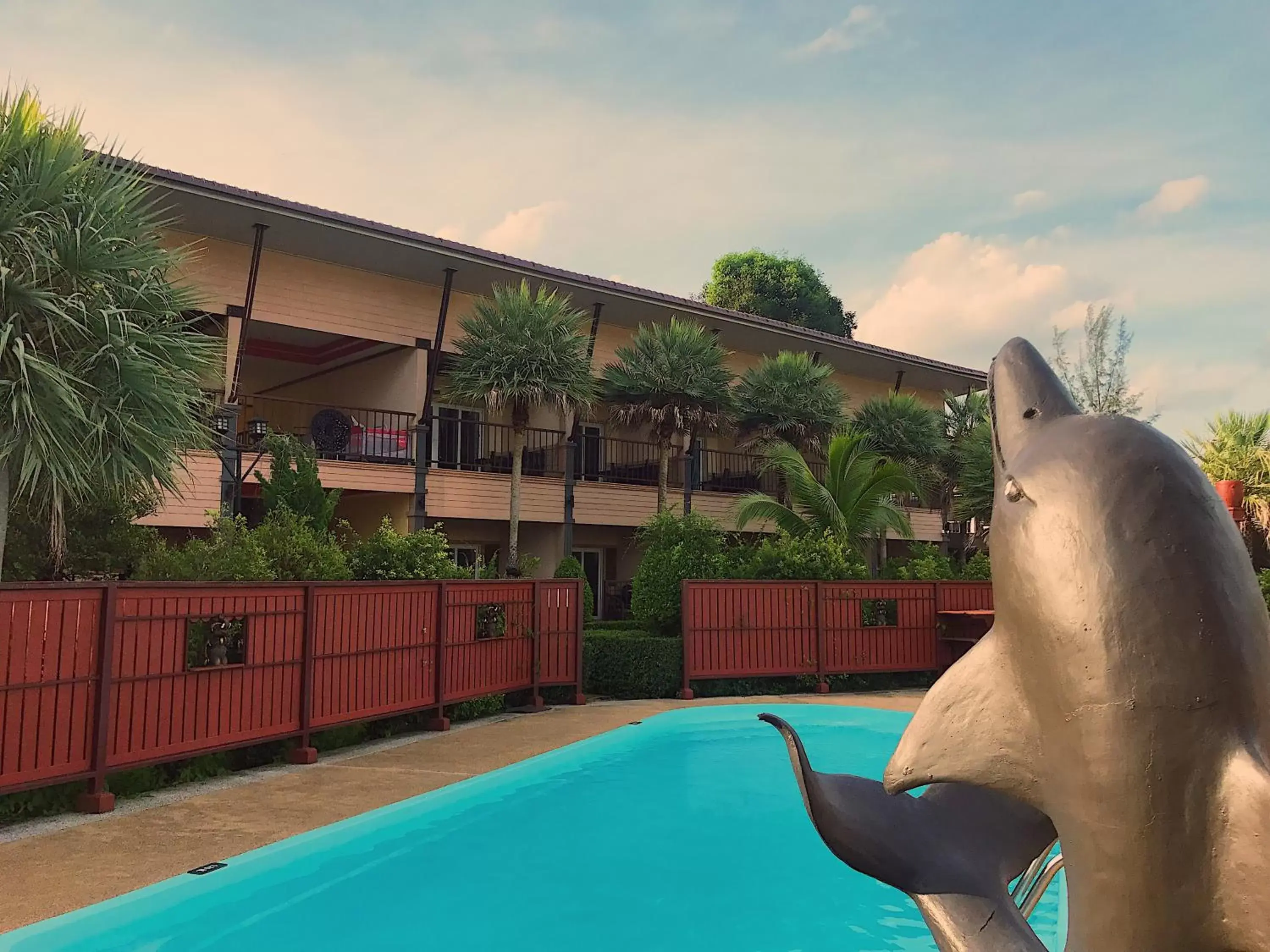 Pool view, Swimming Pool in Maleedee Bay Resort