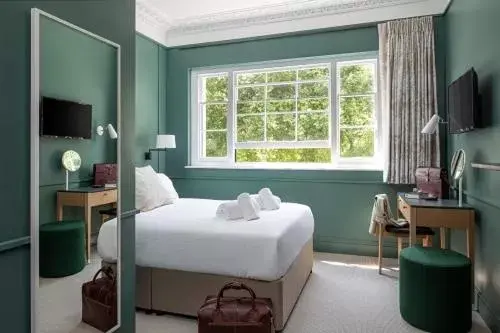 Bedroom in The Goodenough Hotel London