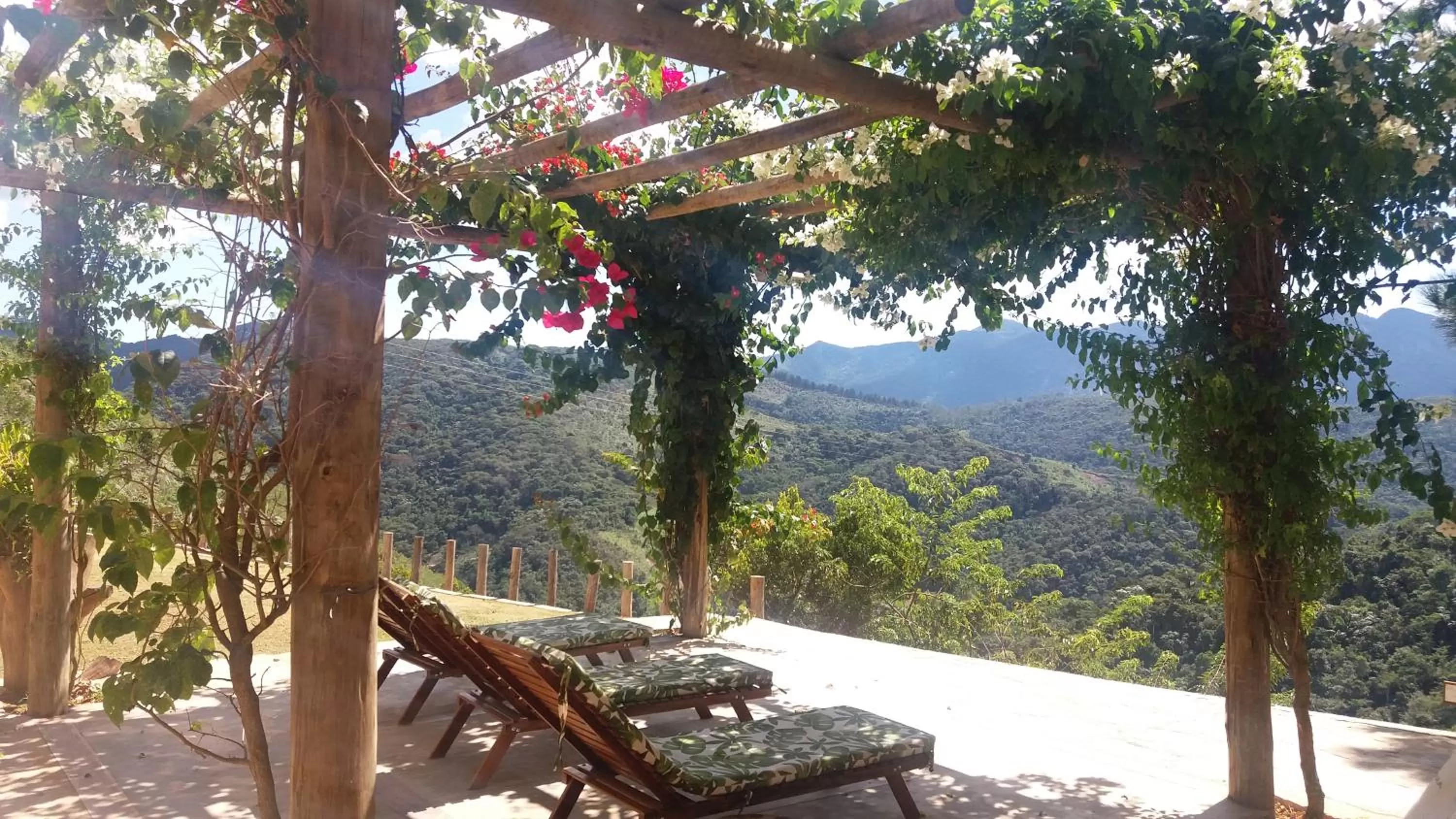 Mountain view in Pousada R.N.C. Nosso Paraíso