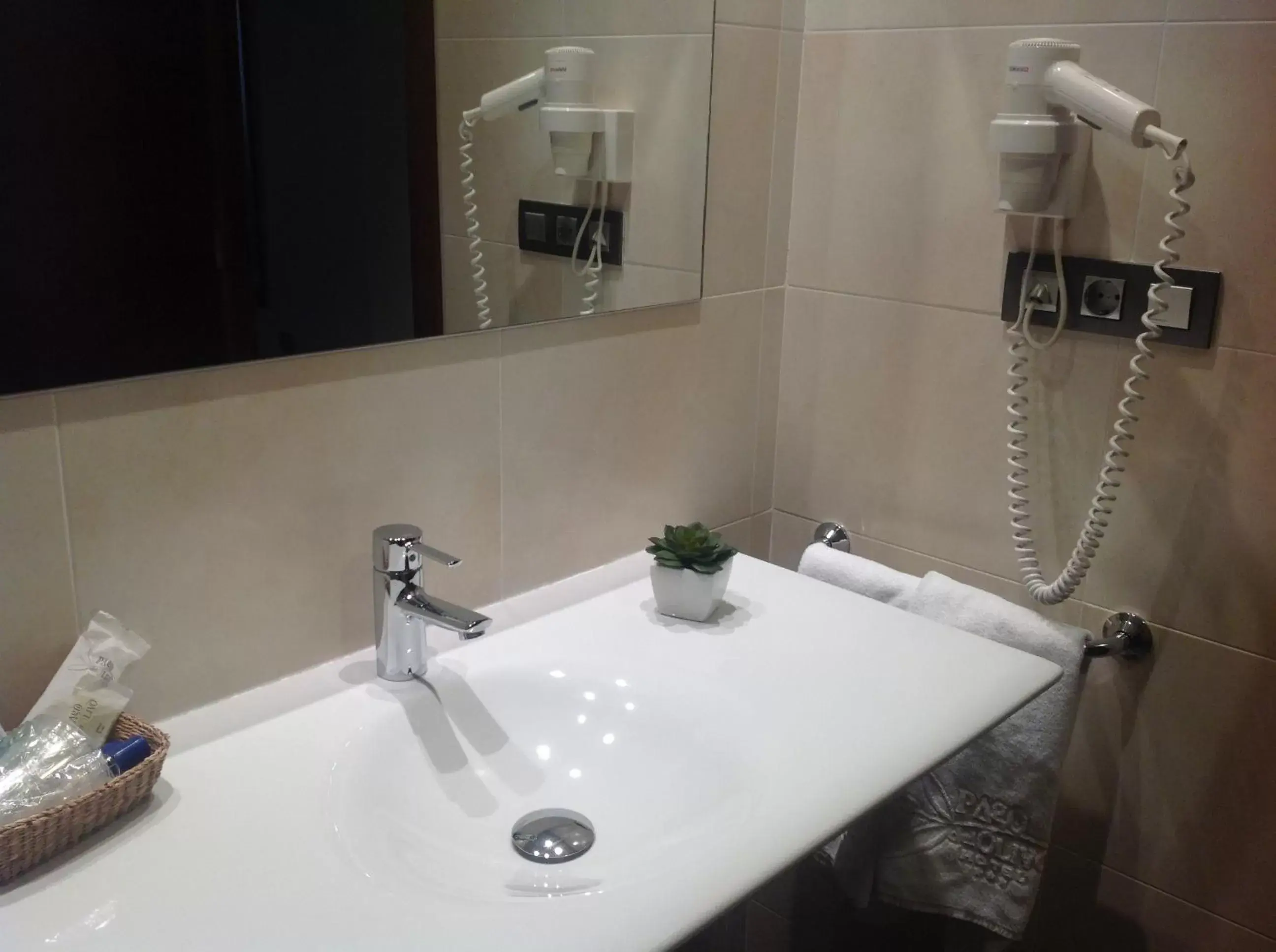 Bathroom in Hotel Pago del Olivo