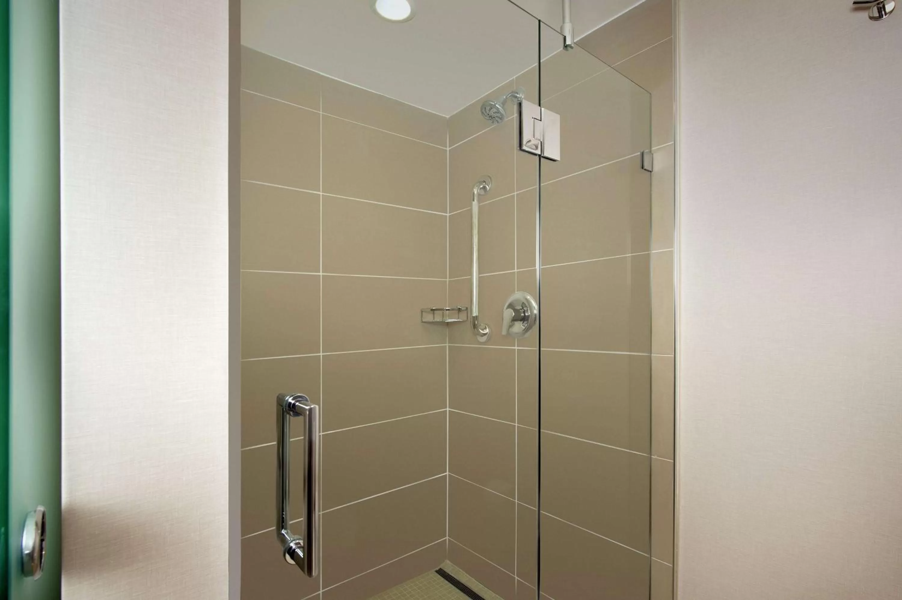 Bathroom in Hilton Garden Inn Miami South Beach