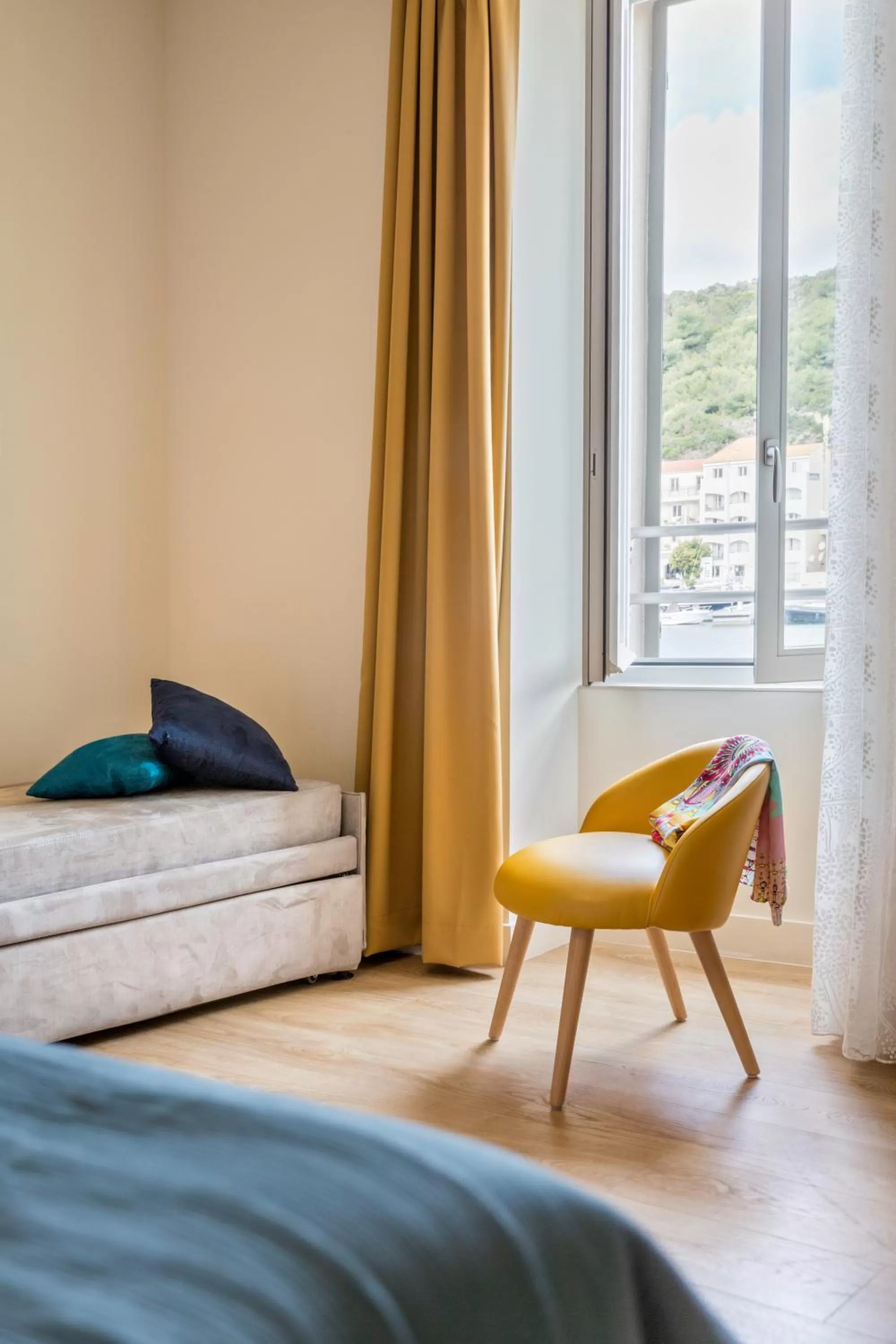 Bed in Best Western Hotel du Roy d'Aragon