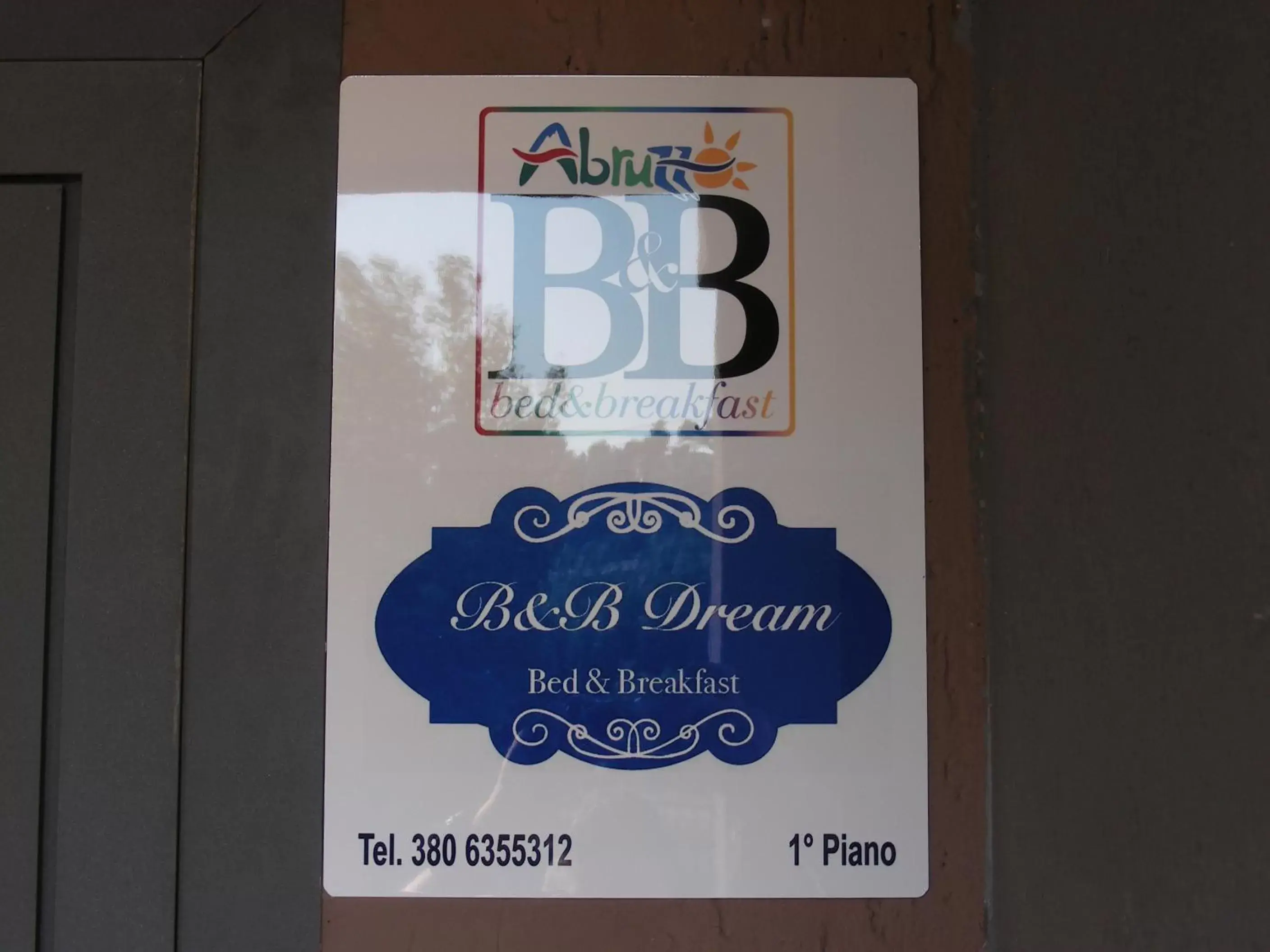 Property logo or sign in B&B DREAM