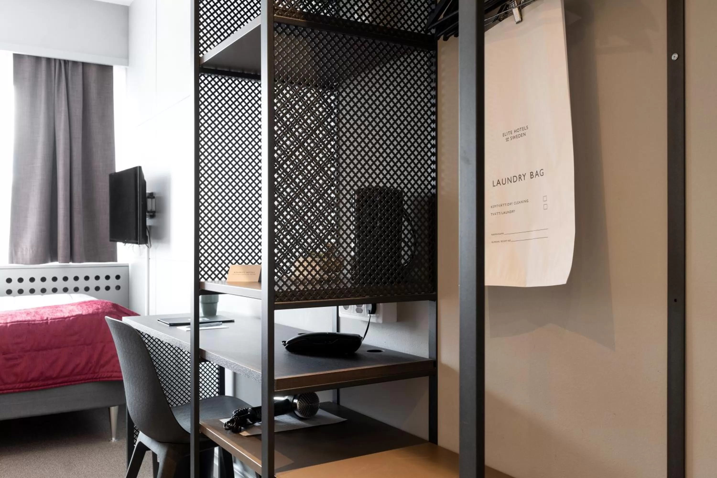 Photo of the whole room, Bed in Elite Stadshotellet Växjö